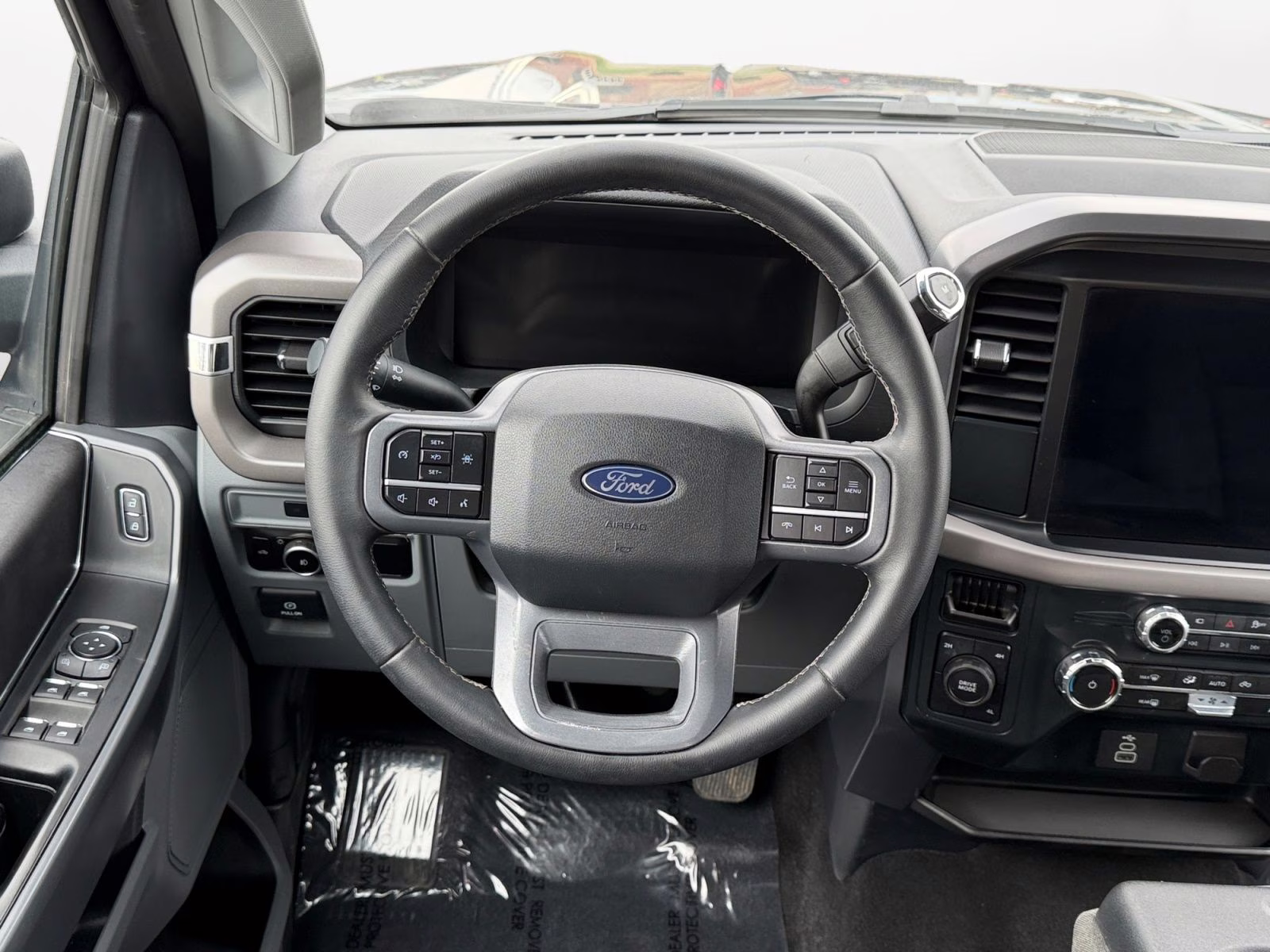 2025 Carbonized Gray Metallic Ford F-150 XLT 4X4 Truck