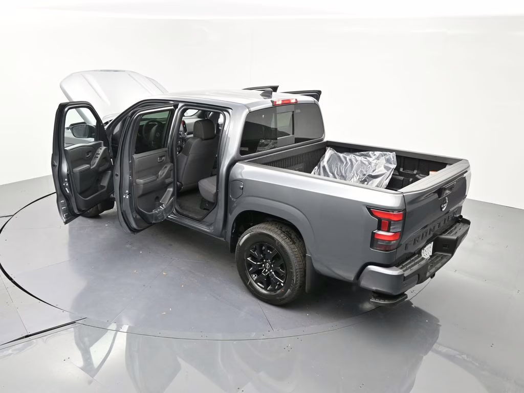 2026 Gun Metallic Nissan Frontier SV 4X4 Truck