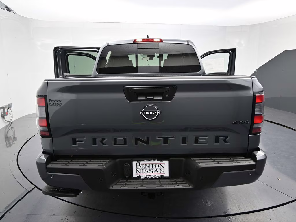 2026 Gun Metallic Nissan Frontier SV 4X4 Truck