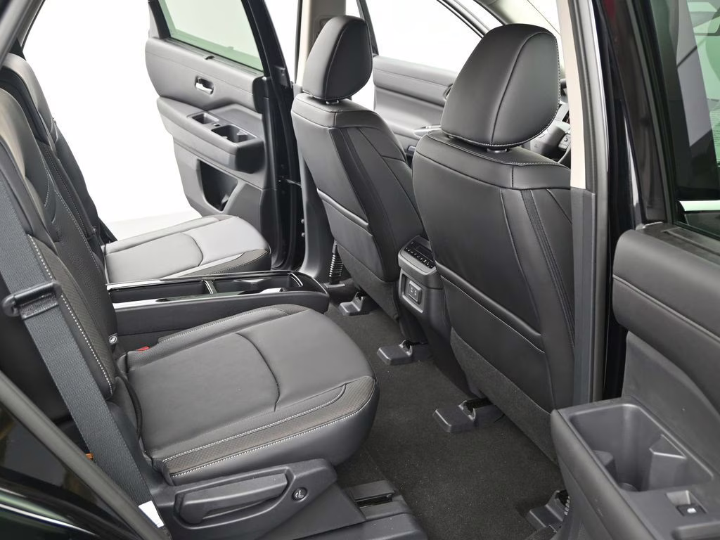 2026 Super Black Nissan Pathfinder SL 4X4 SUV