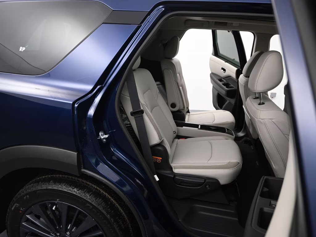 2026 Deep Ocean Blue Pearl Nissan Pathfinder SL FWD SUV