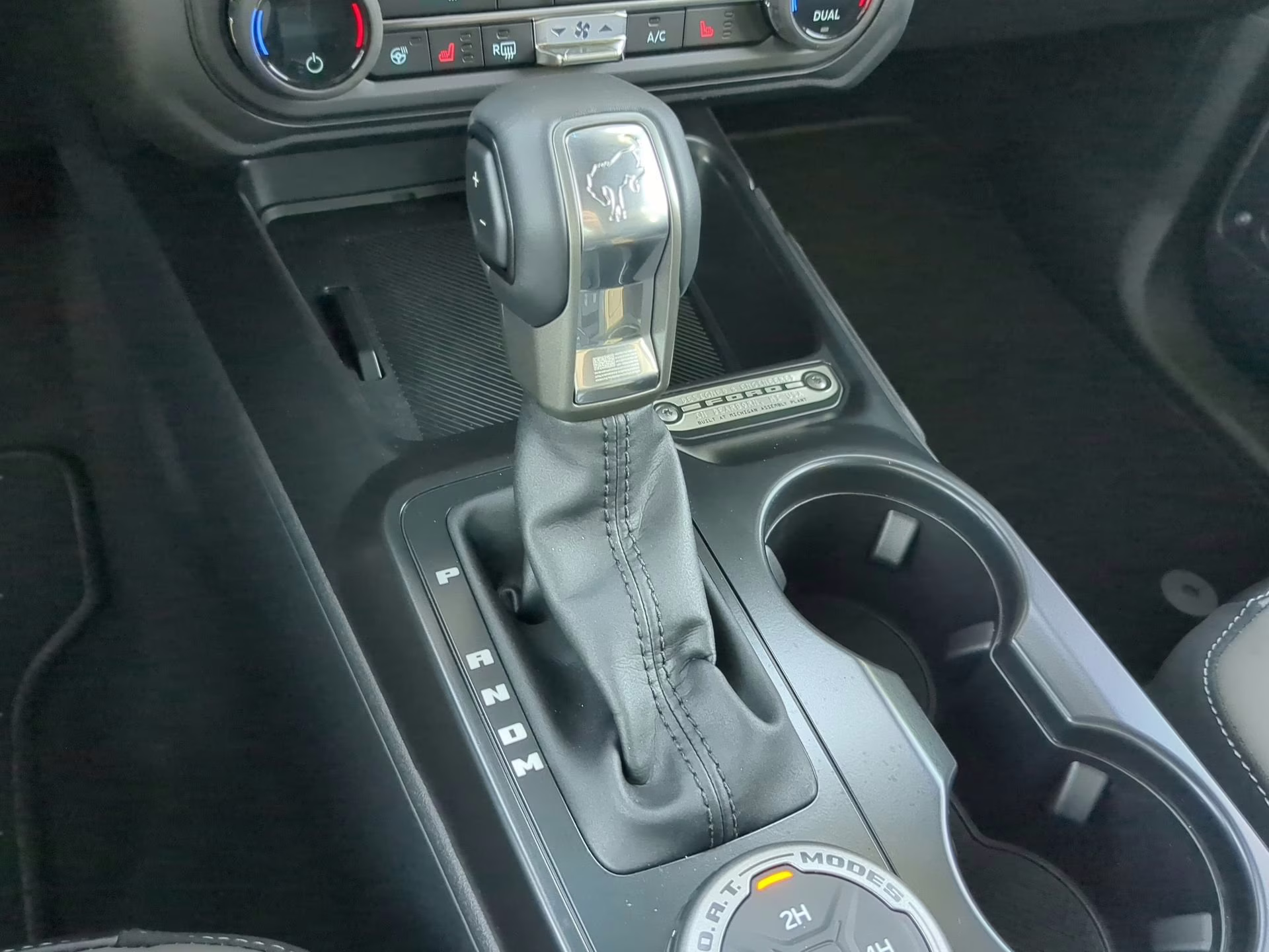 2026 Oxford White Ford Bronco Outer Banks 4X4 Convertible