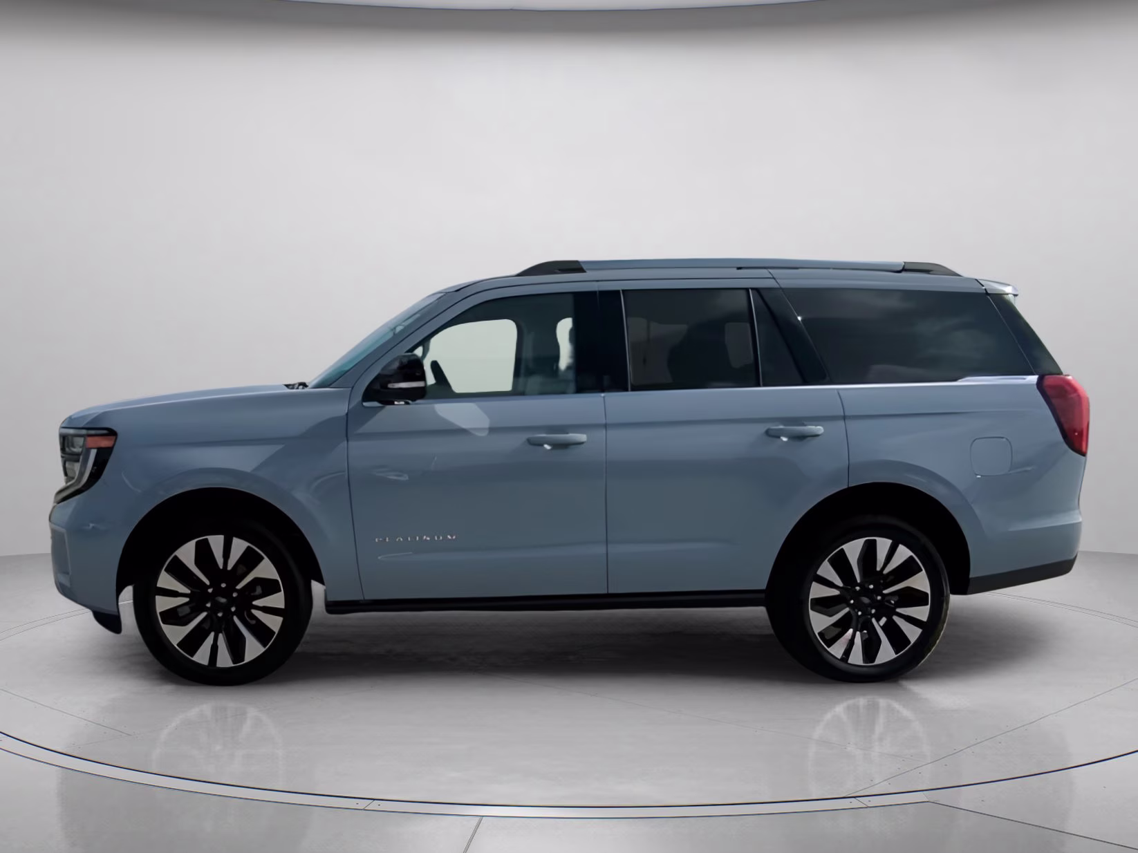 2026 Glacier Gray Metallic Tri-Coat Ford Expedition Platinum 4X4 SUV