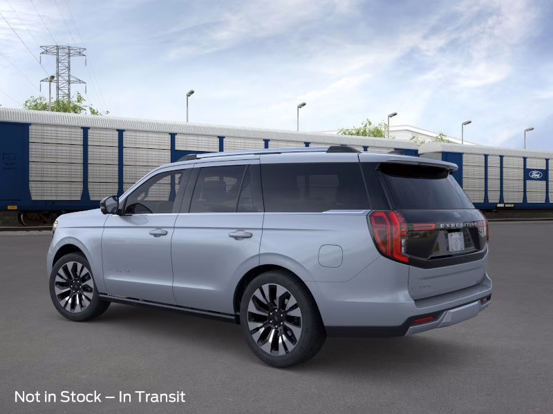 2026 Glacier Gray Metallic Tri-Coat Ford Expedition Platinum 4X4 SUV