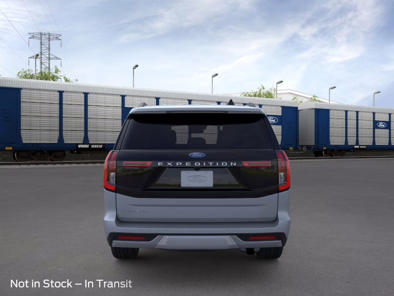 2026 Glacier Gray Metallic Tri-Coat Ford Expedition Platinum 4X4 SUV