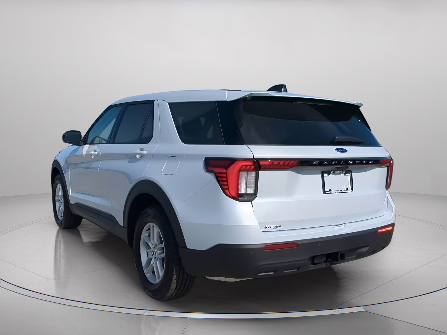 2026 Space White Metallic Ford Explorer Active RWD SUV