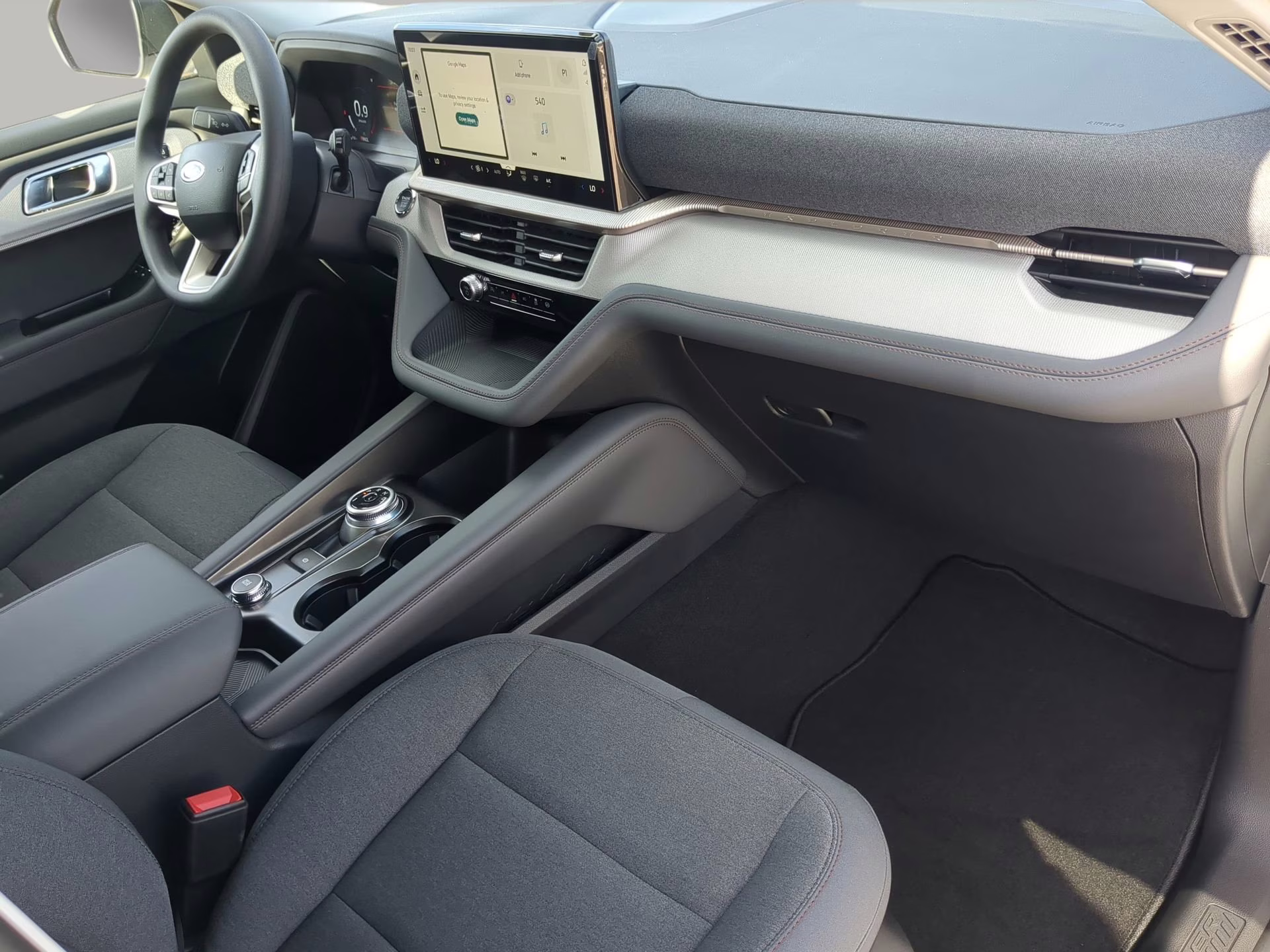 2026 Space White Metallic Ford Explorer Active RWD SUV