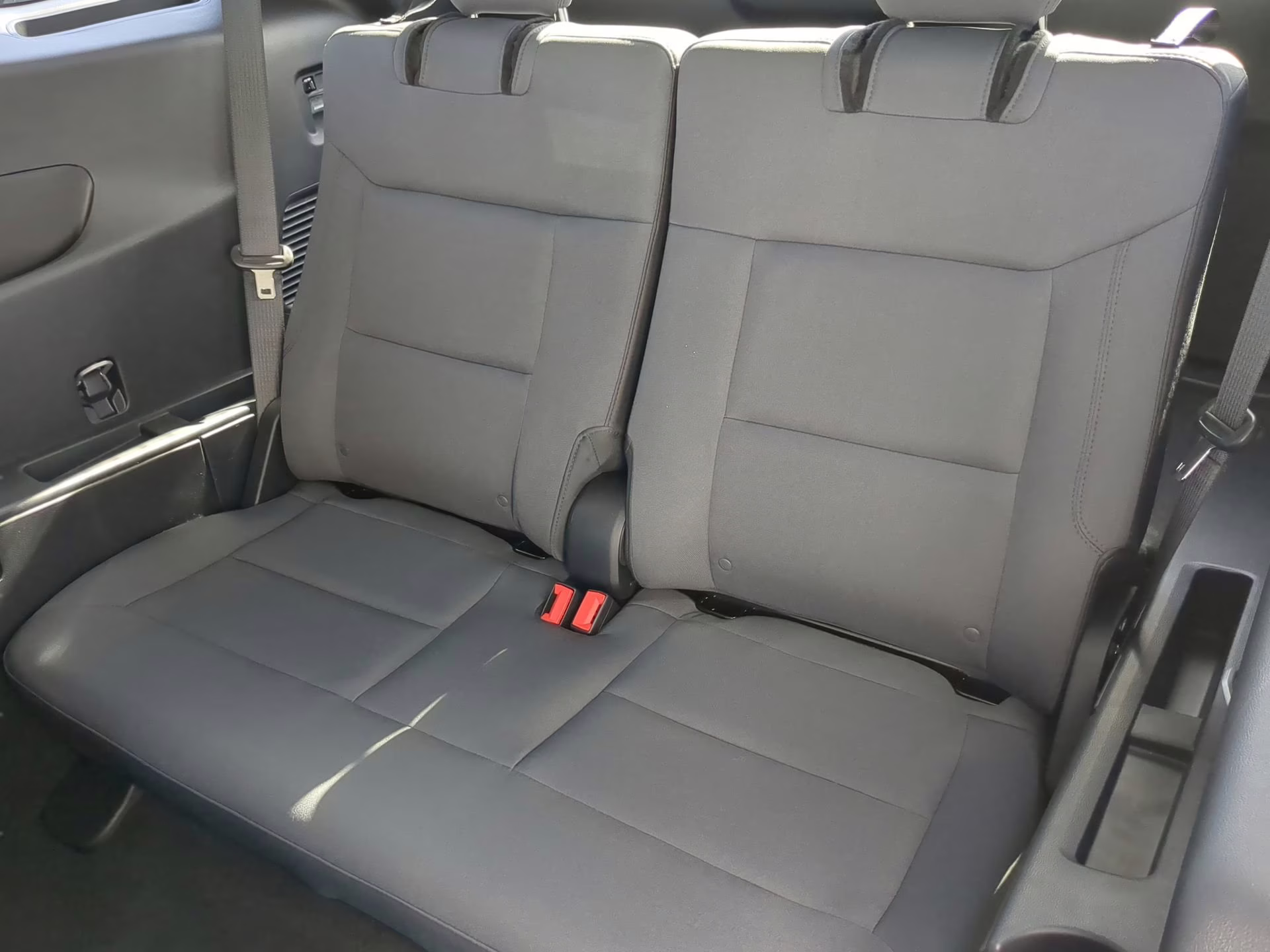 2026 Space White Metallic Ford Explorer Active RWD SUV