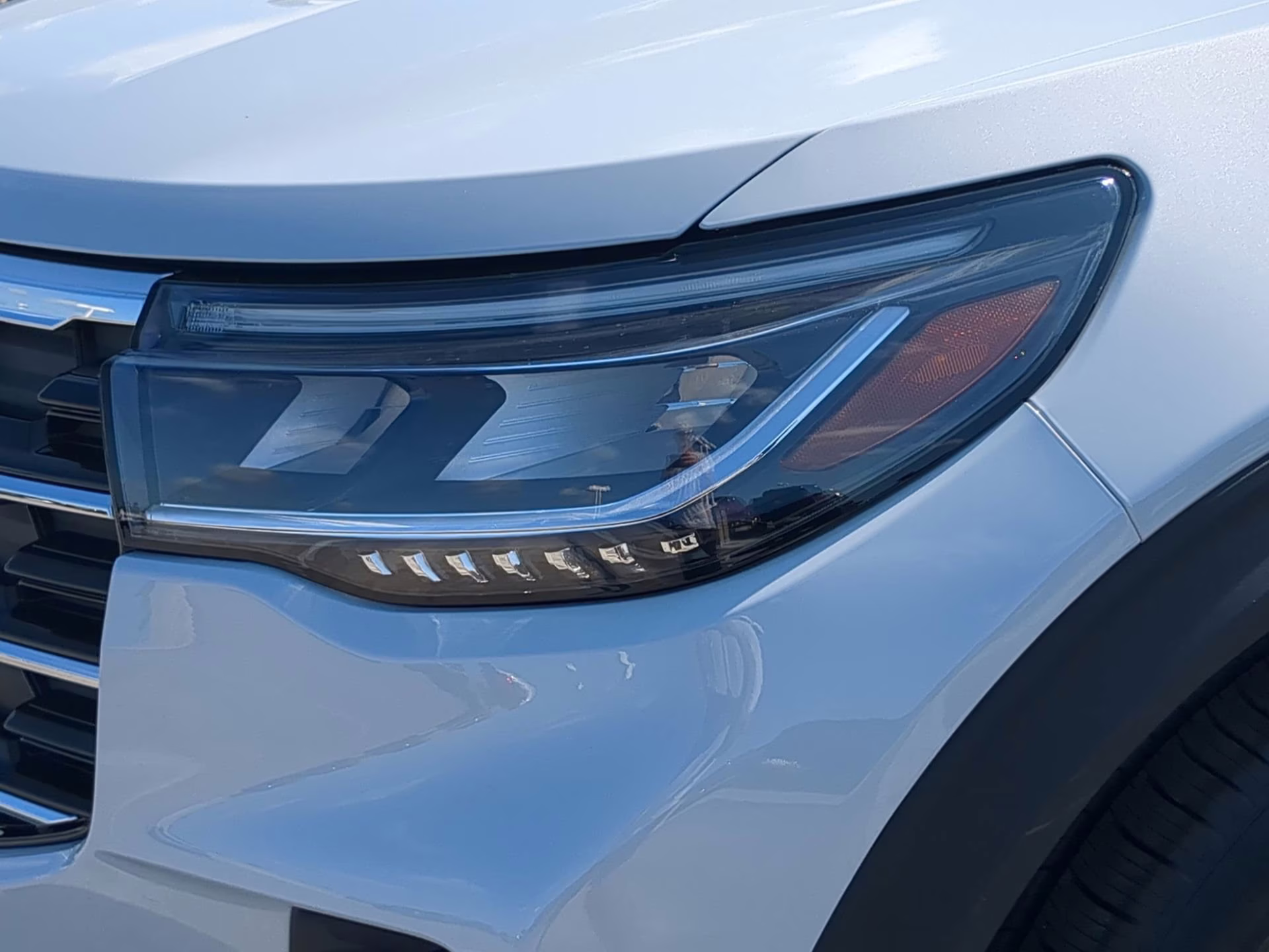 2026 Space White Metallic Ford Explorer Active RWD SUV