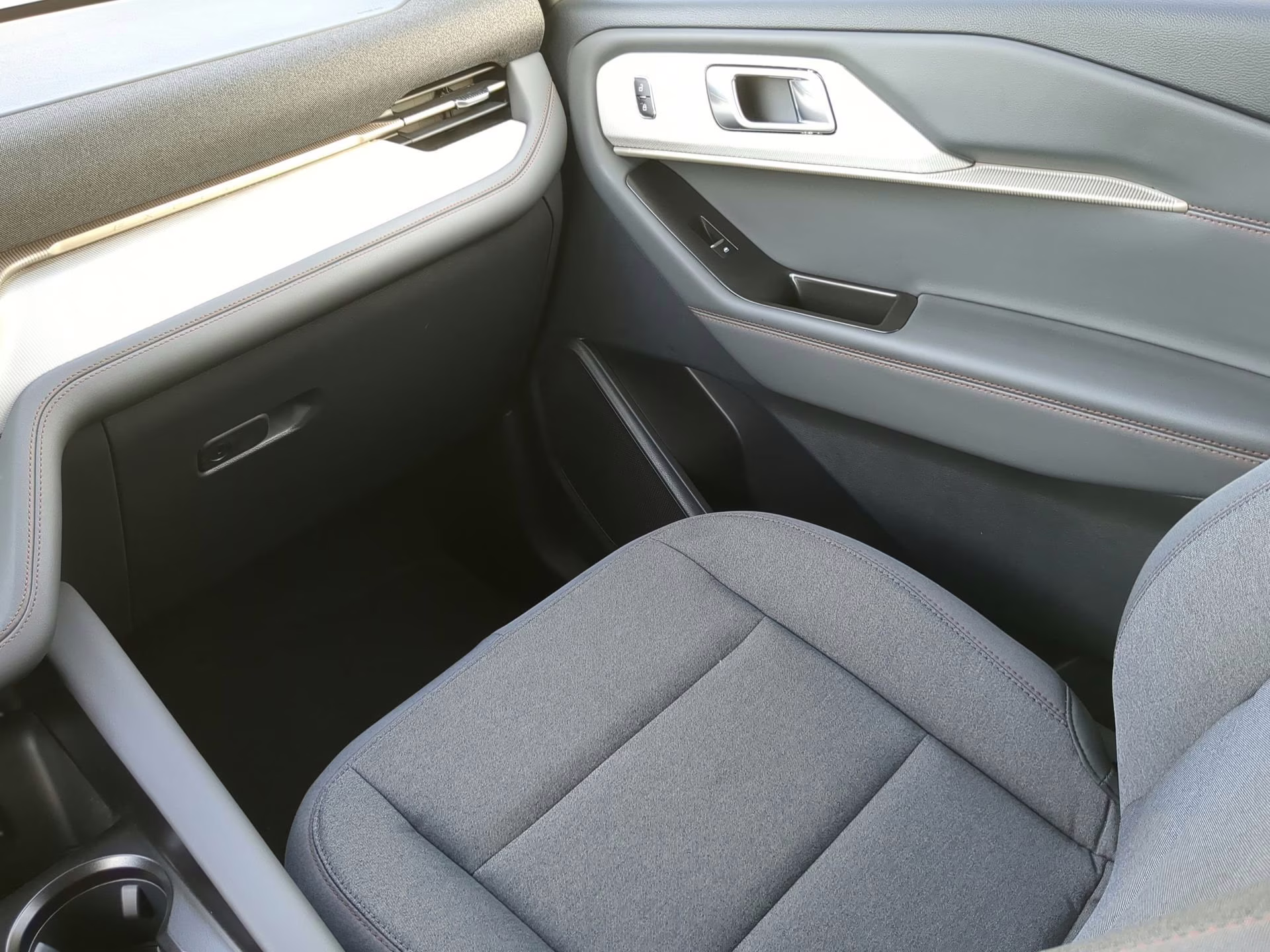 2026 Vapor Blue Metallic Ford Explorer Active RWD SUV