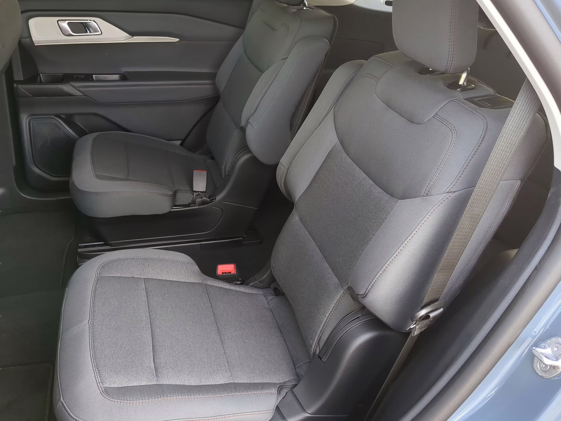 2026 Vapor Blue Metallic Ford Explorer Active RWD SUV