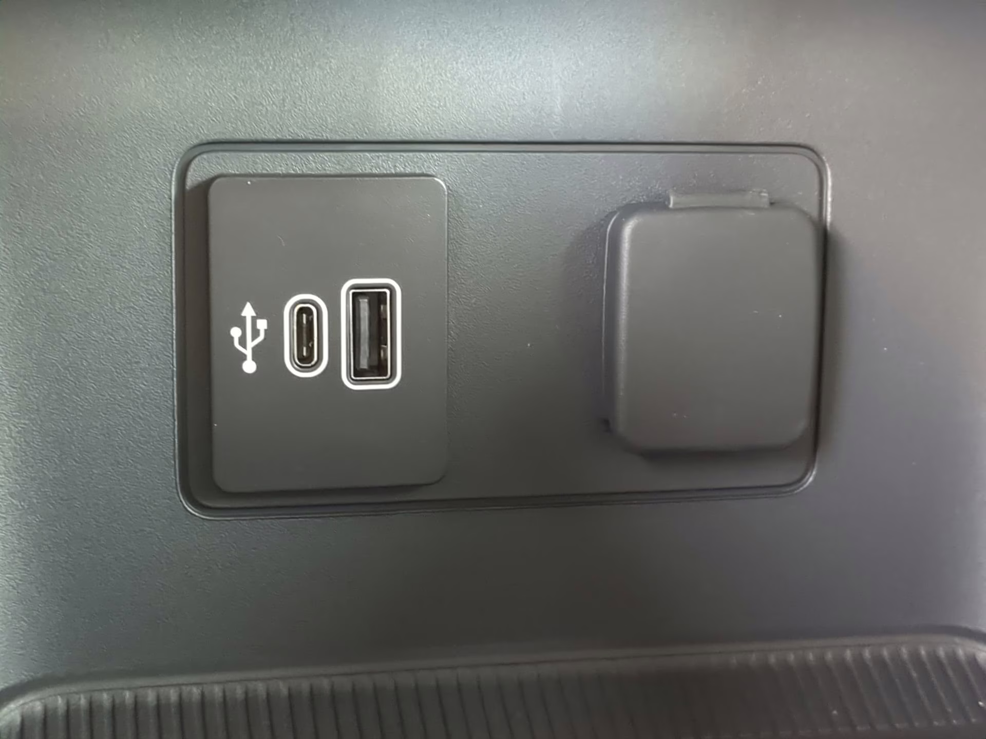 2026 Vapor Blue Metallic Ford Explorer Active RWD SUV