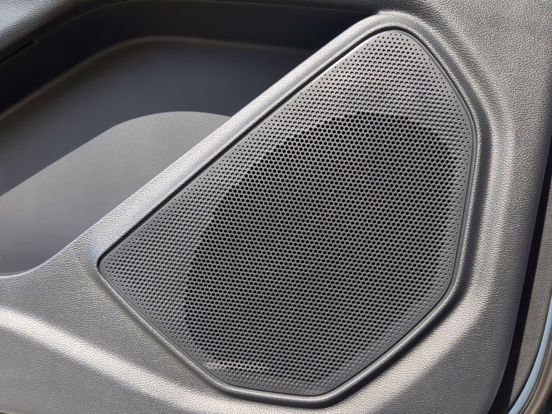 2026 Vapor Blue Metallic Ford Explorer ST-Line RWD SUV