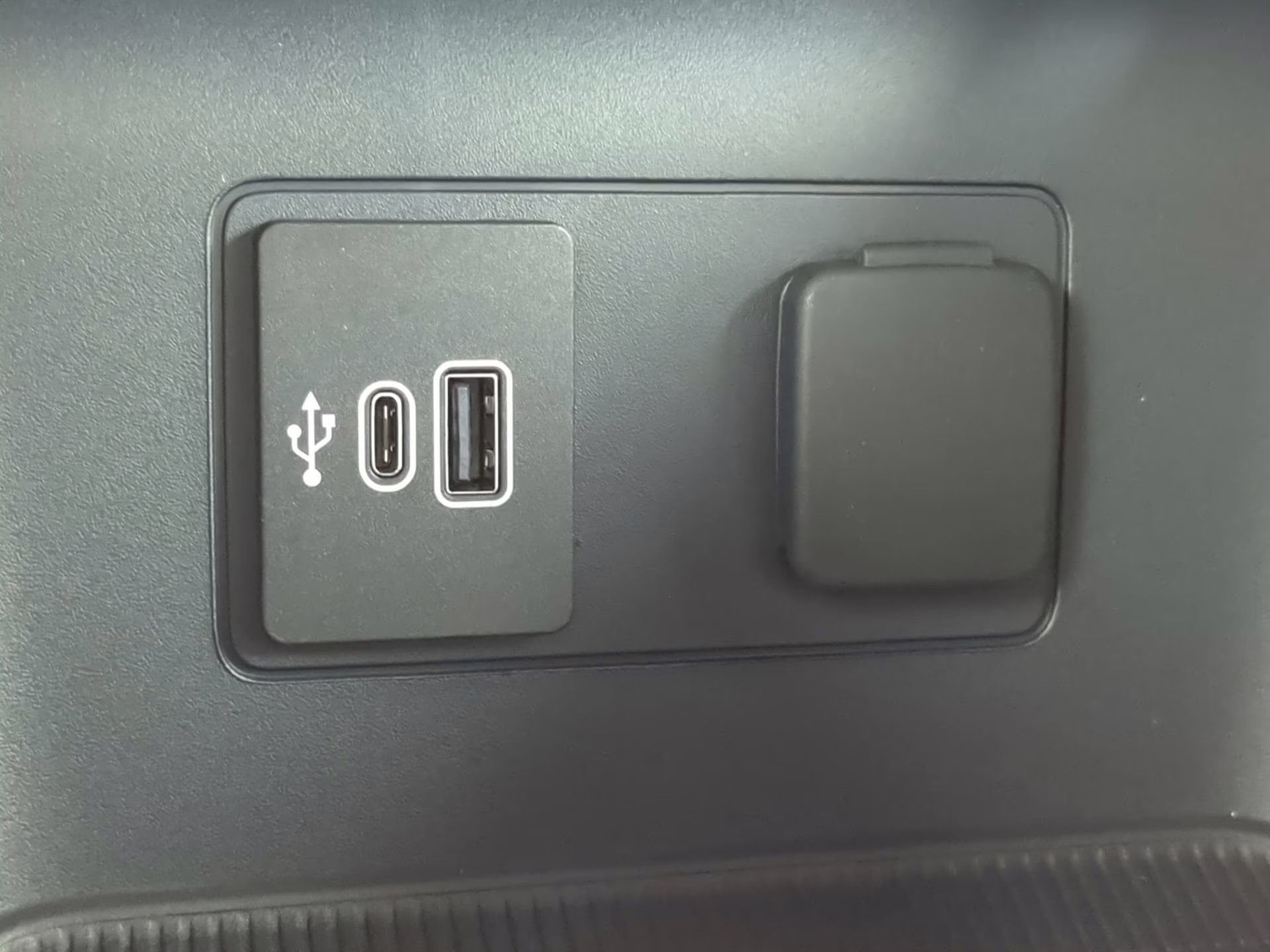 2026 Vapor Blue Metallic Ford Explorer ST-Line RWD SUV