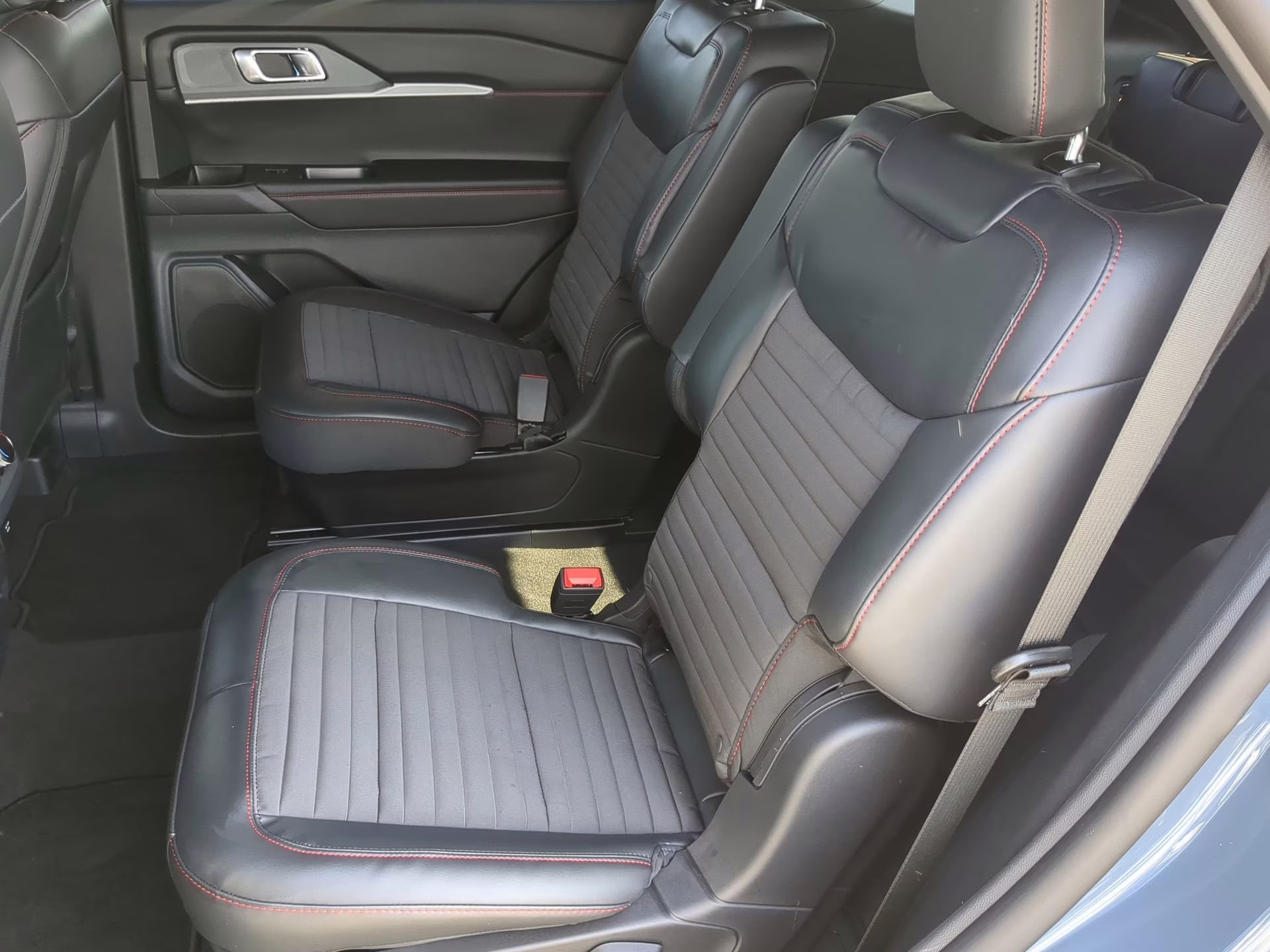 2026 Vapor Blue Metallic Ford Explorer ST-Line RWD SUV