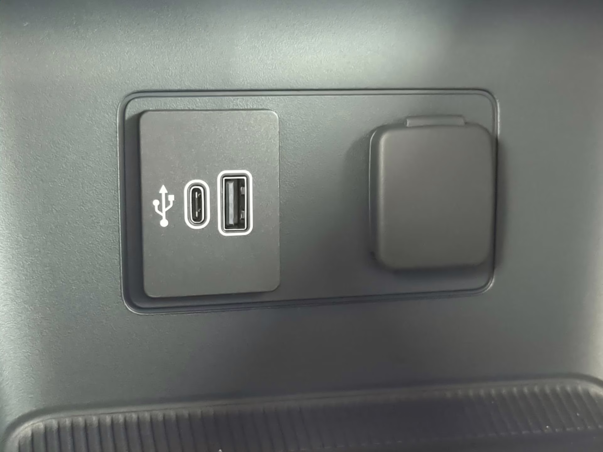 2026 Vapor Blue Metallic Ford Explorer ST-Line RWD SUV