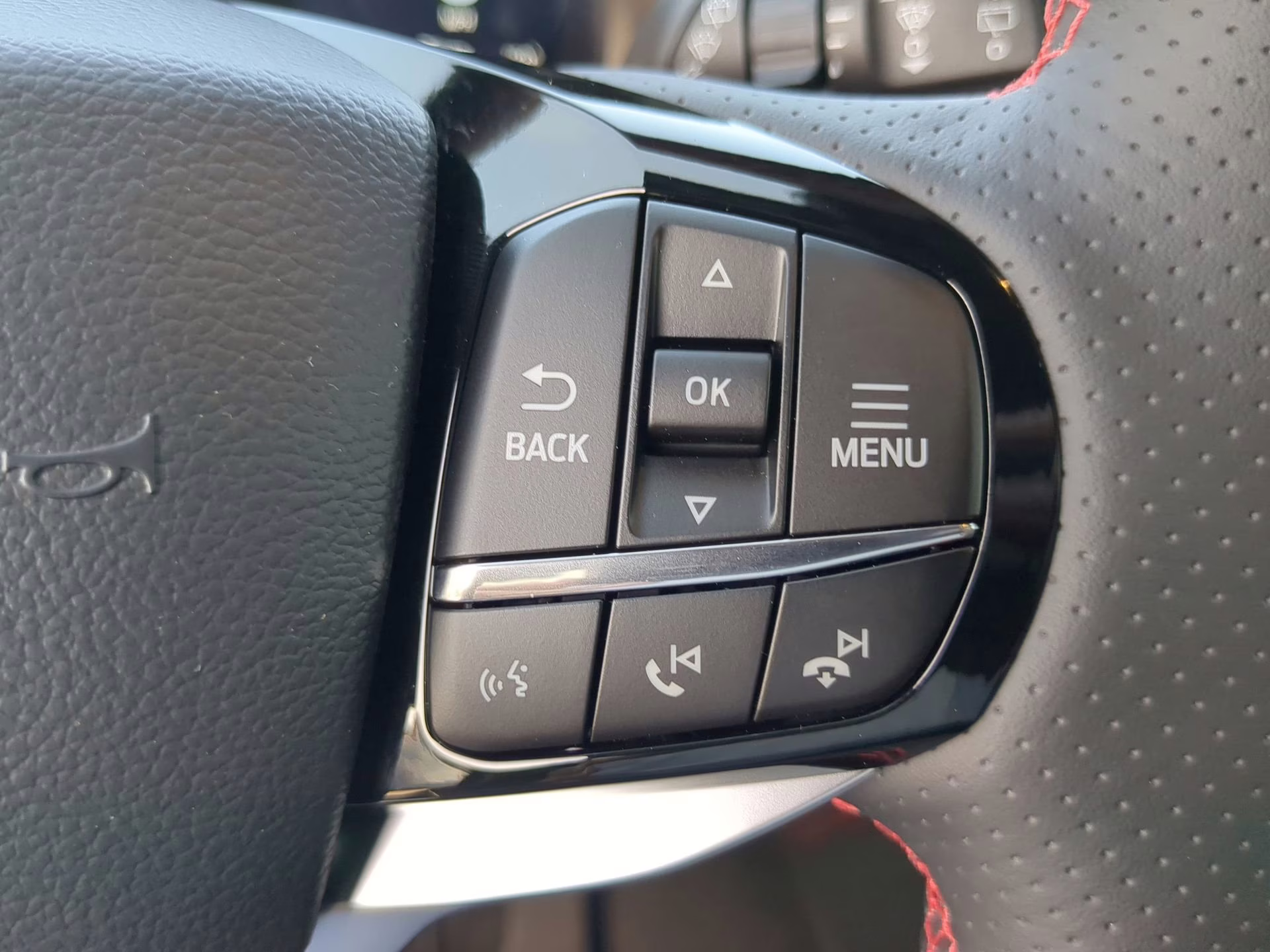 2026 Vapor Blue Metallic Ford Explorer ST-Line RWD SUV