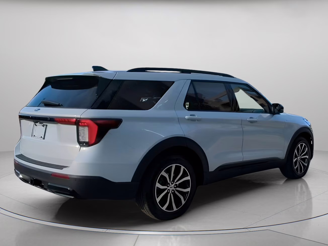 2026 Space White Metallic Ford Explorer ST-Line RWD SUV