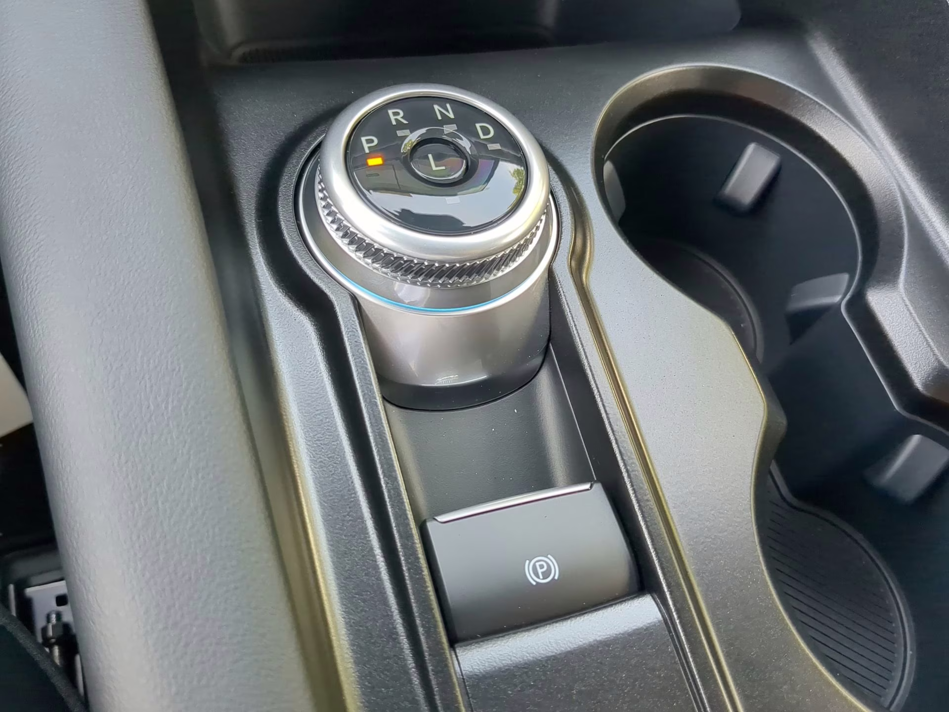 2026 Space White Metallic Ford Explorer ST-Line RWD SUV