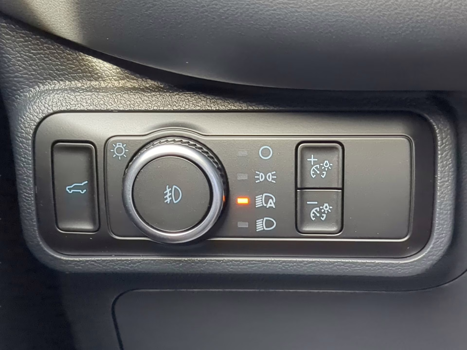 2026 Space White Metallic Ford Explorer ST-Line RWD SUV