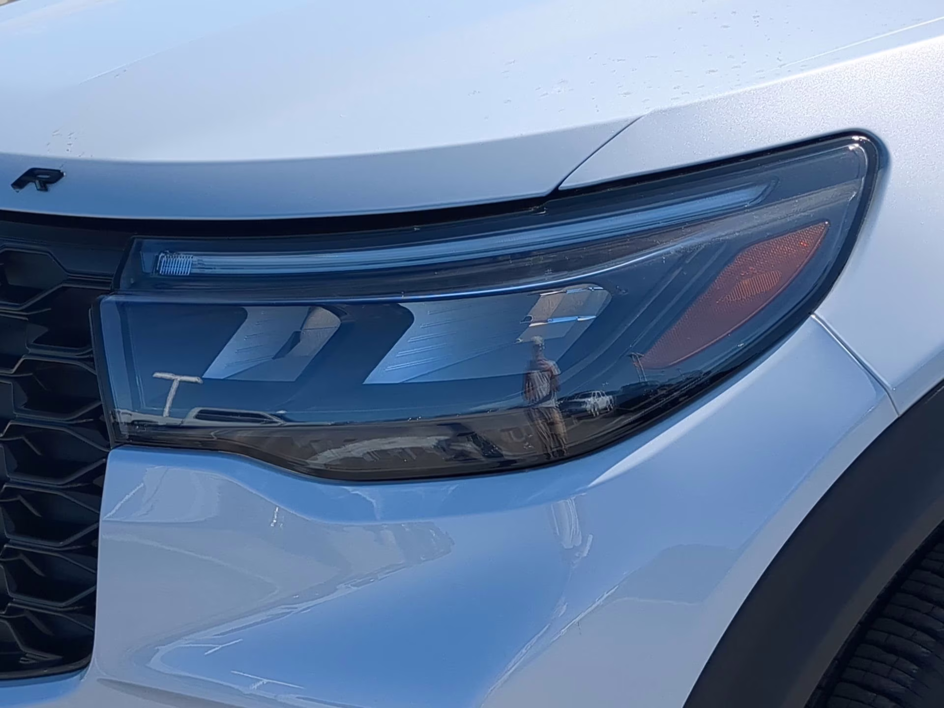 2026 Space White Metallic Ford Explorer ST-Line RWD SUV