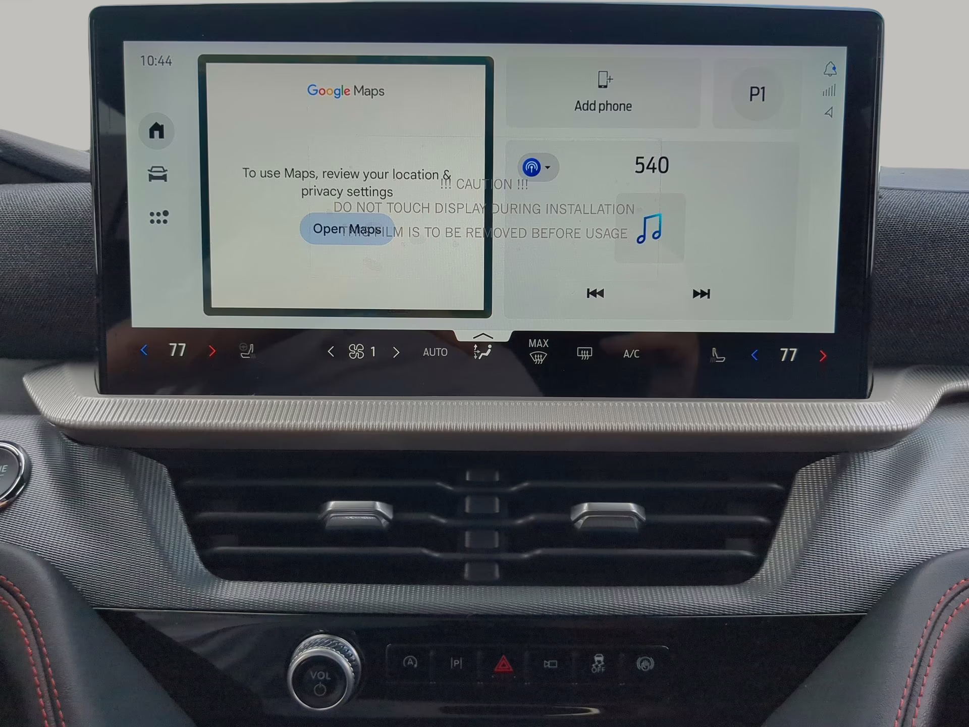 2026 Star White Metallic Tri-Coat Ford Explorer ST-Line RWD SUV