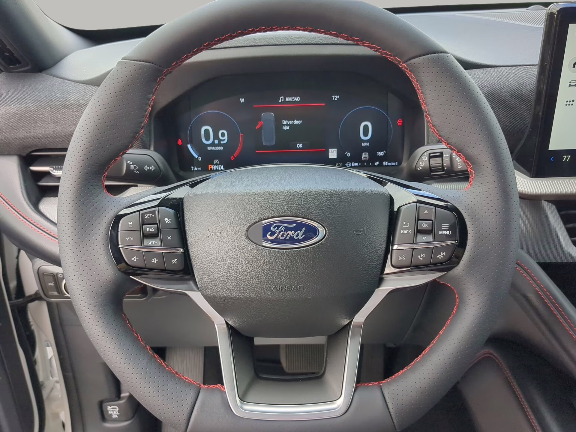 2026 Star White Metallic Tri-Coat Ford Explorer ST-Line RWD SUV