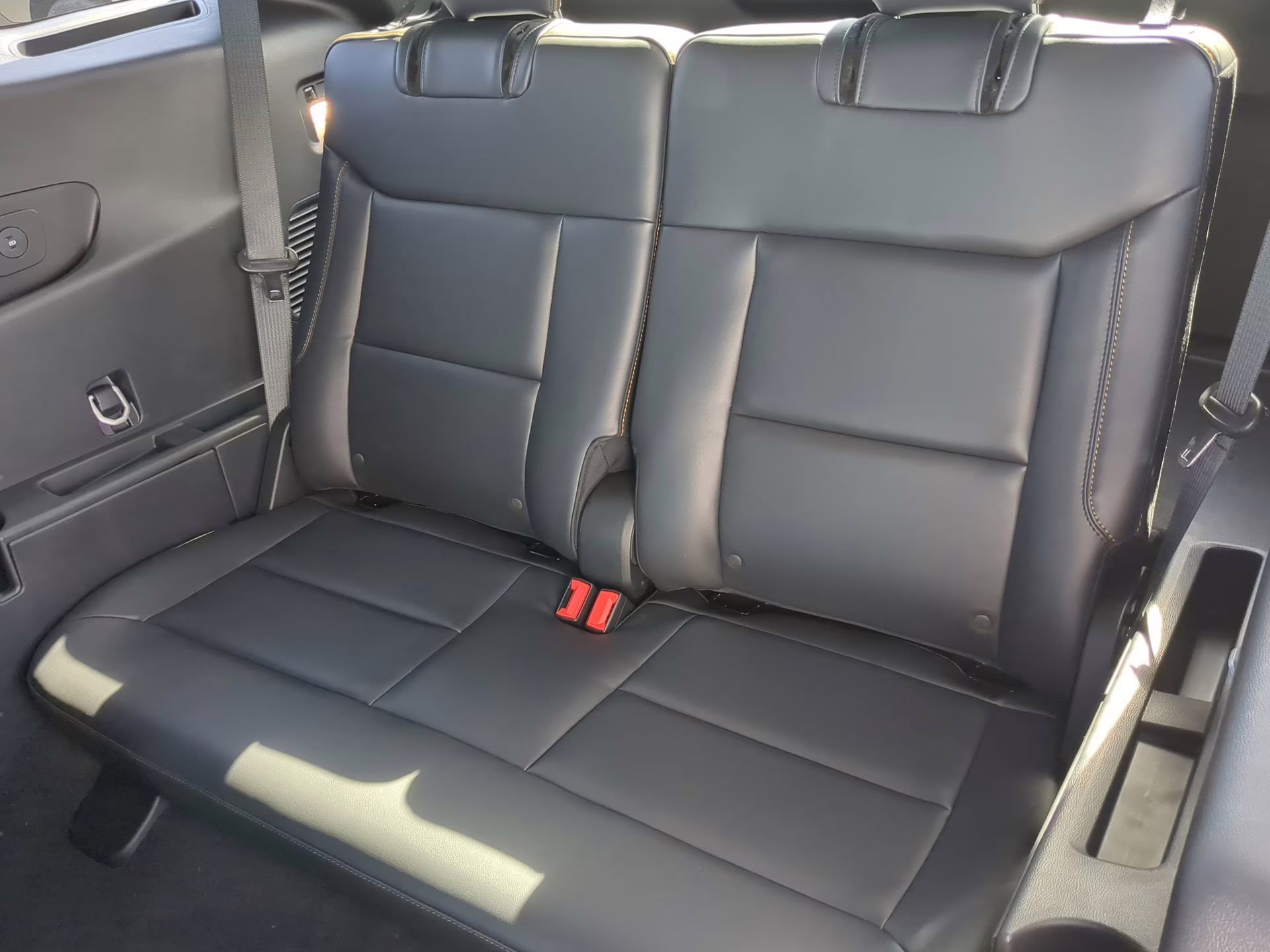 2026 Space White Metallic Ford Explorer Tremor 4X4 SUV