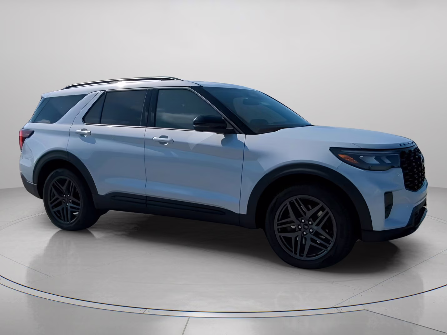 2026 Space White Metallic Ford Explorer ST RWD SUV