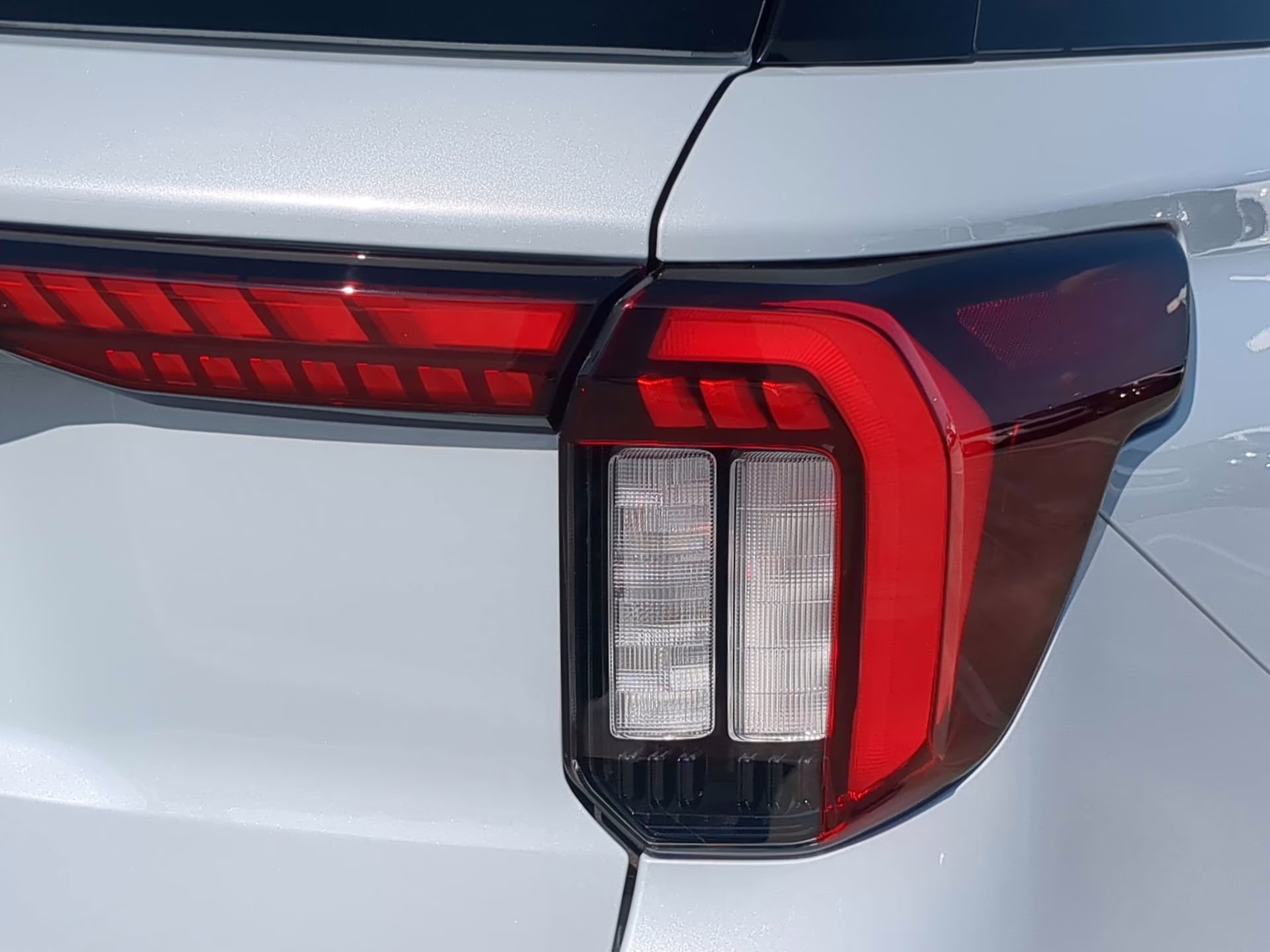 2026 Space White Metallic Ford Explorer ST RWD SUV