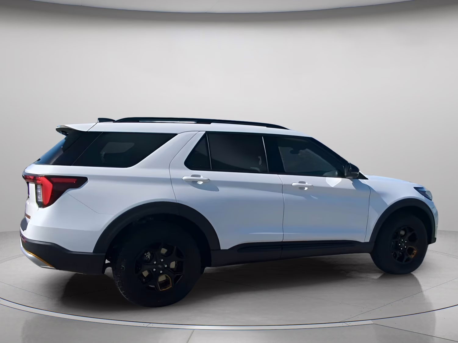 2026 Star White Metallic Tri-Coat Ford Explorer Tremor 4X4 SUV