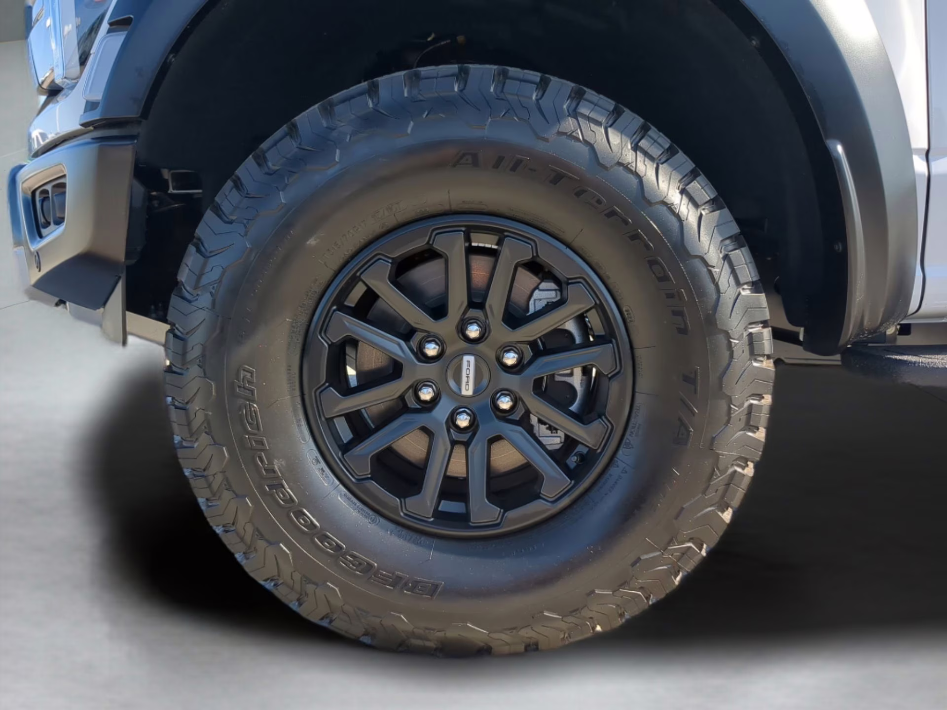 2026 Oxford White Ford F-150 Raptor Crew Cab Pickup 4X4 Truck