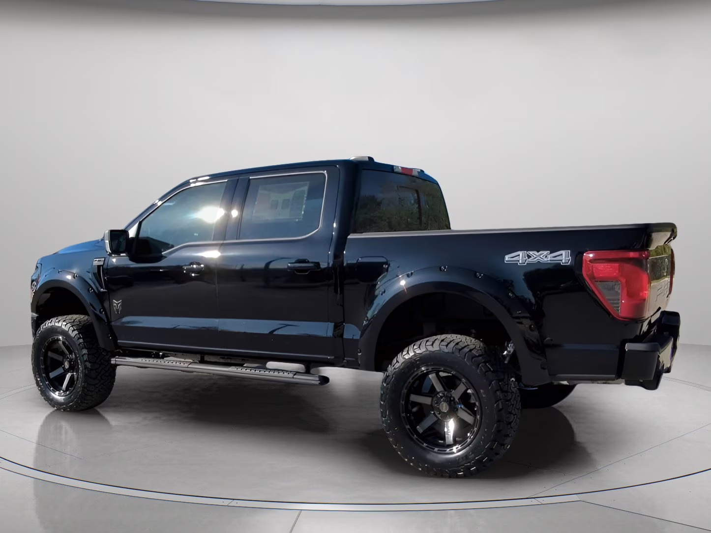 2026 Agate Black Metallic Ford F-150 XLT Crew Cab Pickup 4X4 Truck