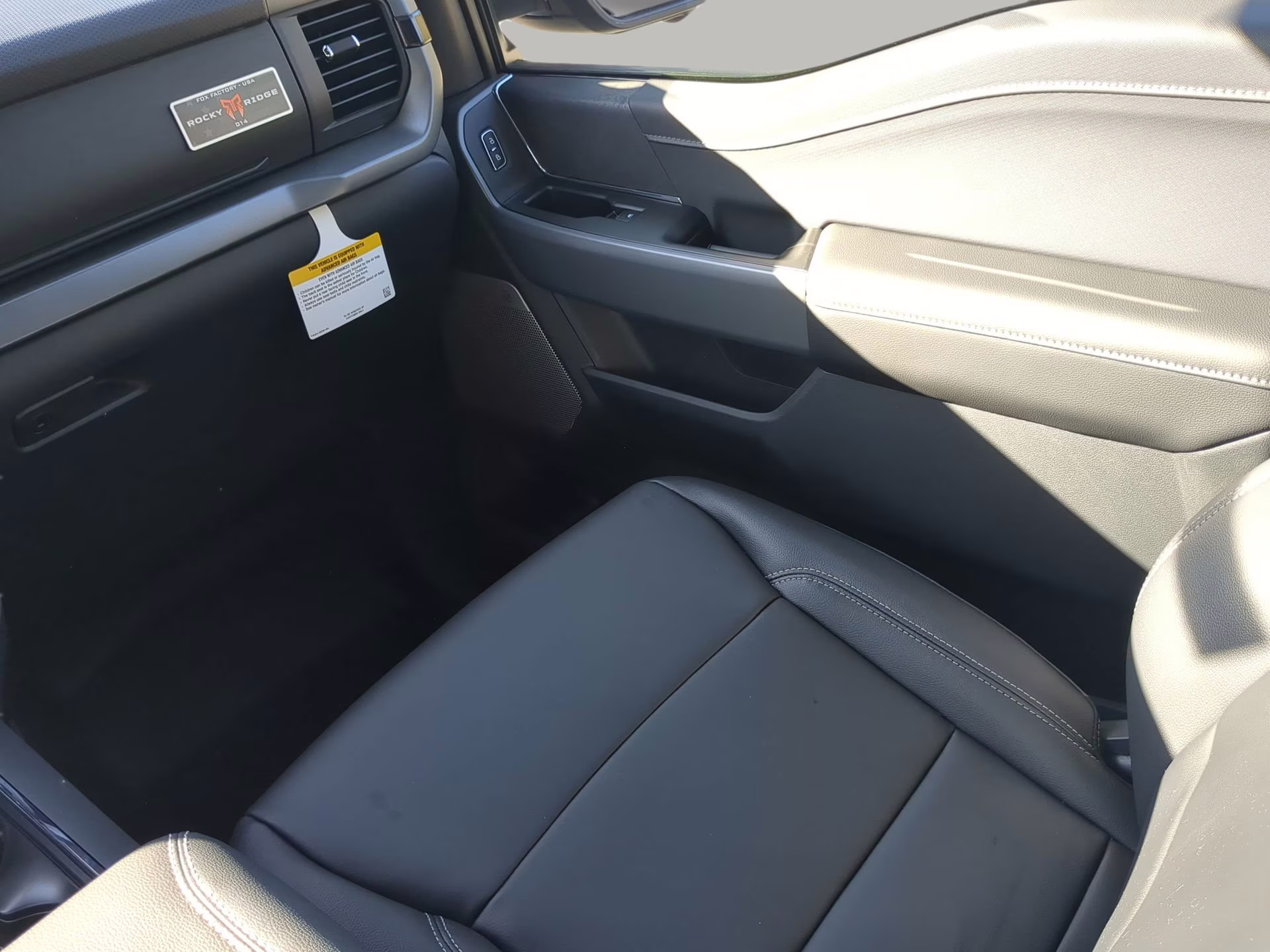 2026 Agate Black Metallic Ford F-150 XLT Crew Cab Pickup 4X4 Truck