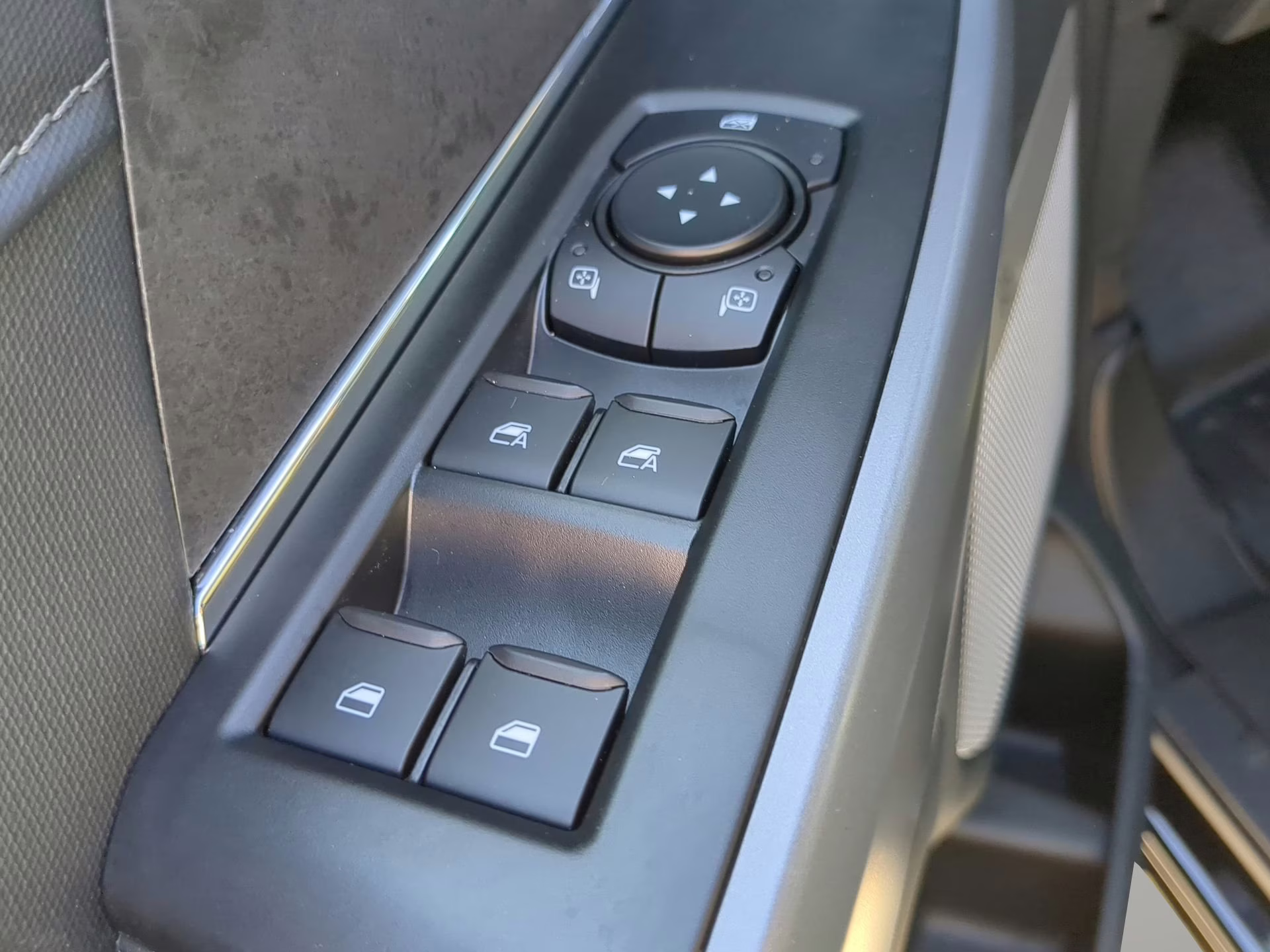 2026 Agate Black Metallic Ford F-150 XLT Crew Cab Pickup 4X4 Truck