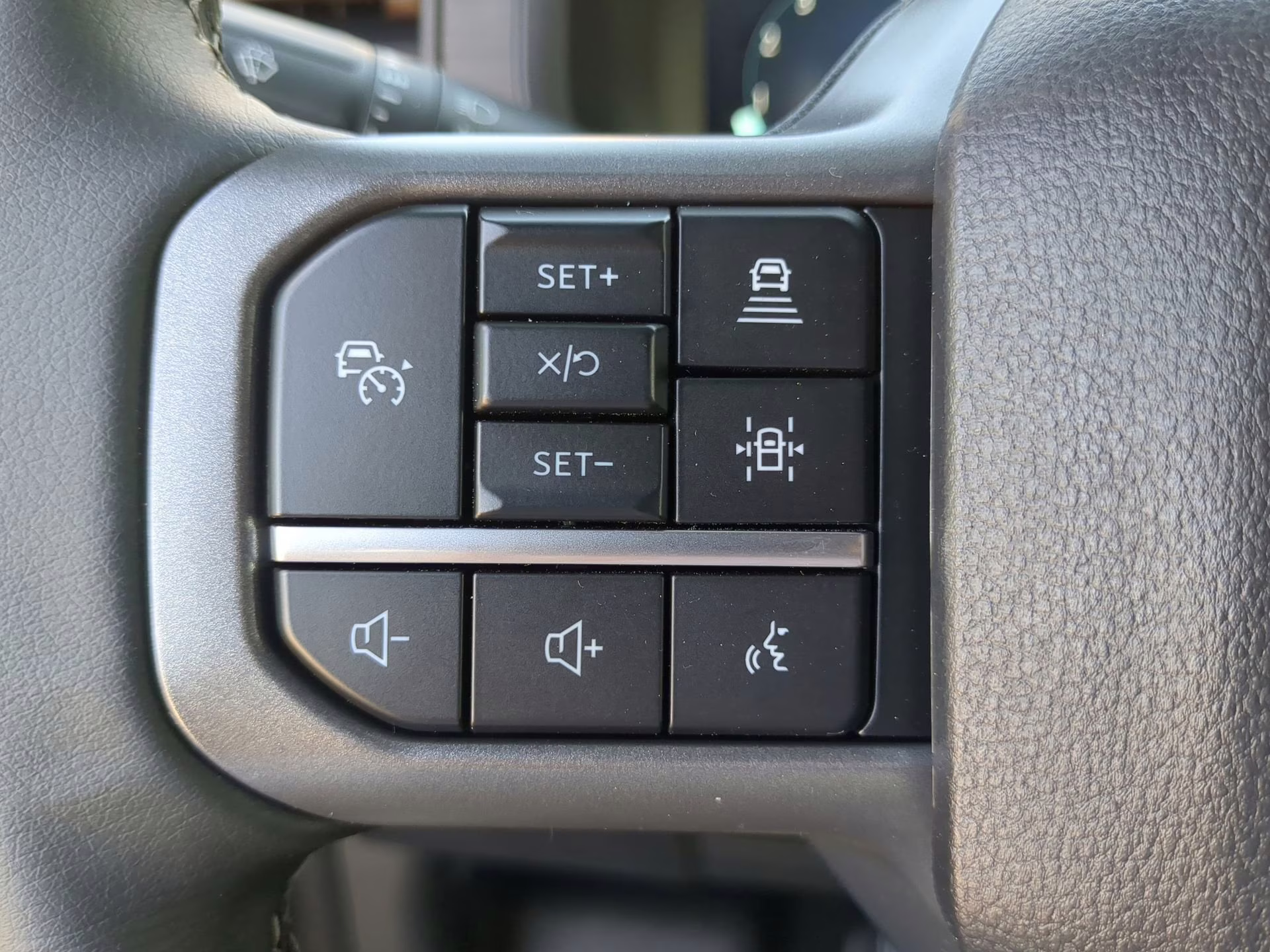 2026 Agate Black Metallic Ford F-150 XLT Crew Cab Pickup 4X4 Truck