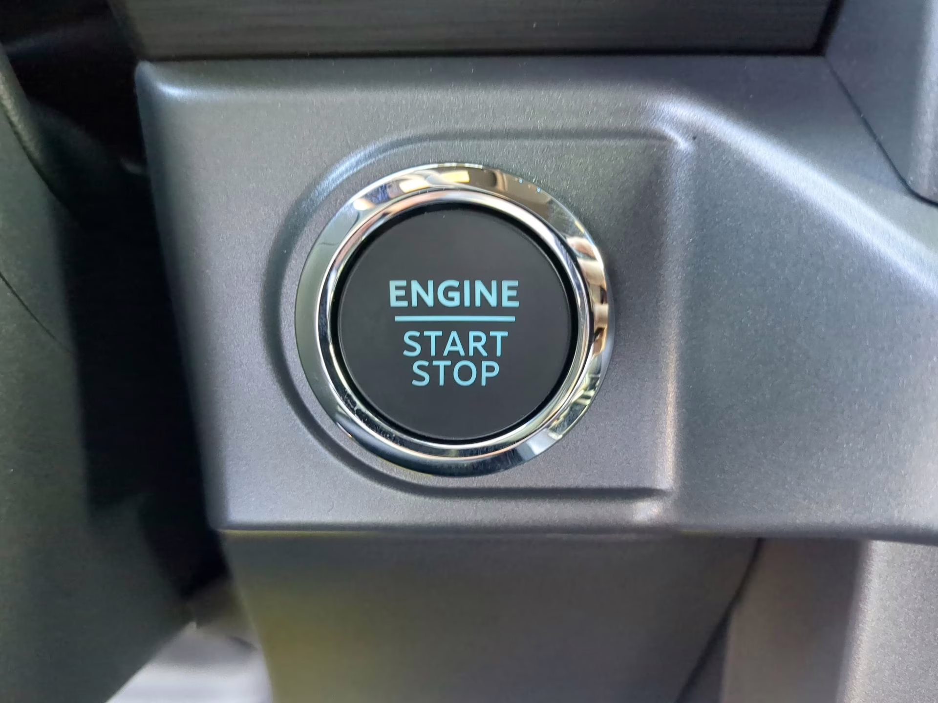 2026 Agate Black Metallic Ford F-150 XLT Crew Cab Pickup 4X4 Truck