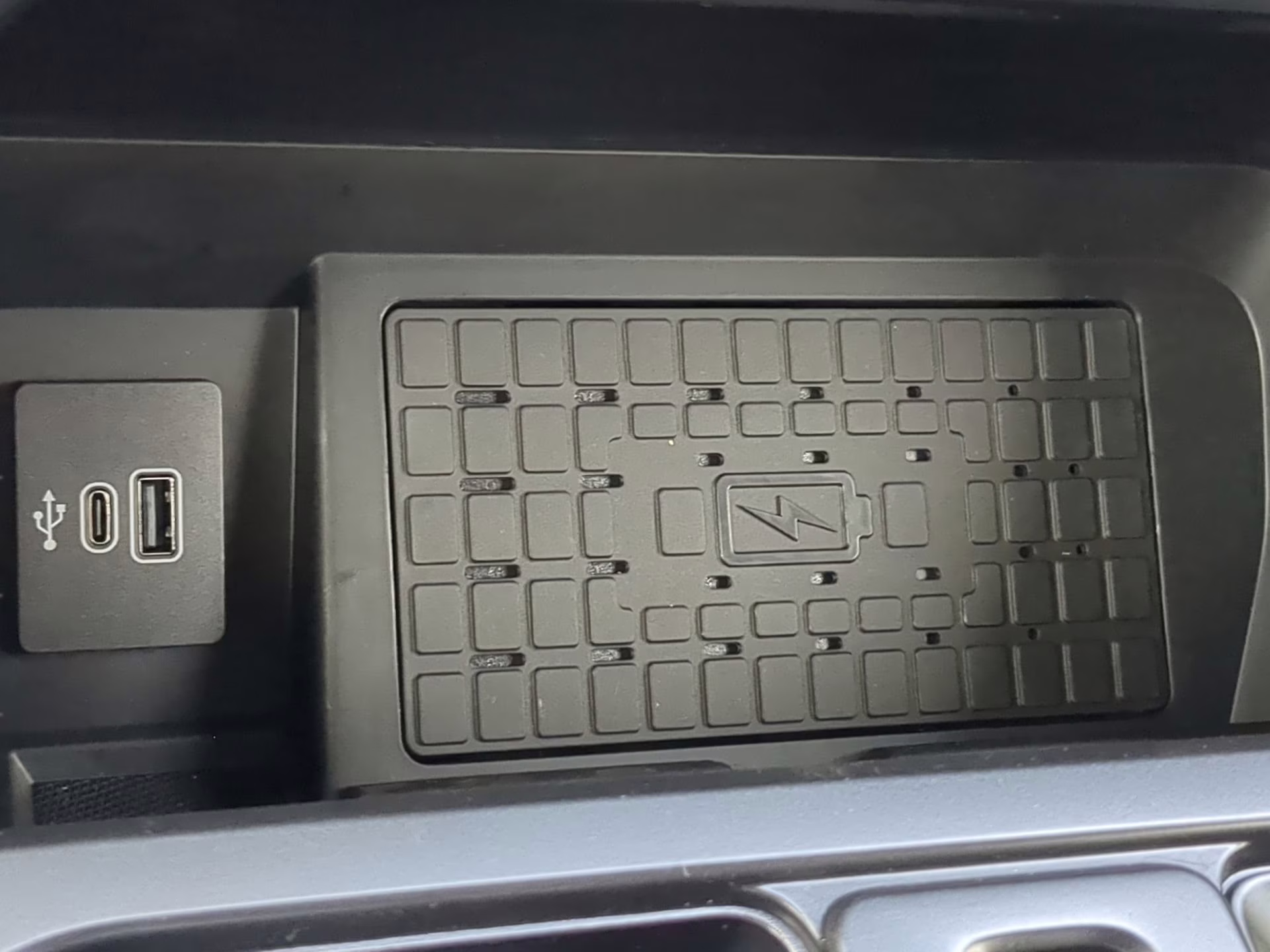 2026 Avalanche Ford F-150 XLT Crew Cab Pickup 4X4 Truck