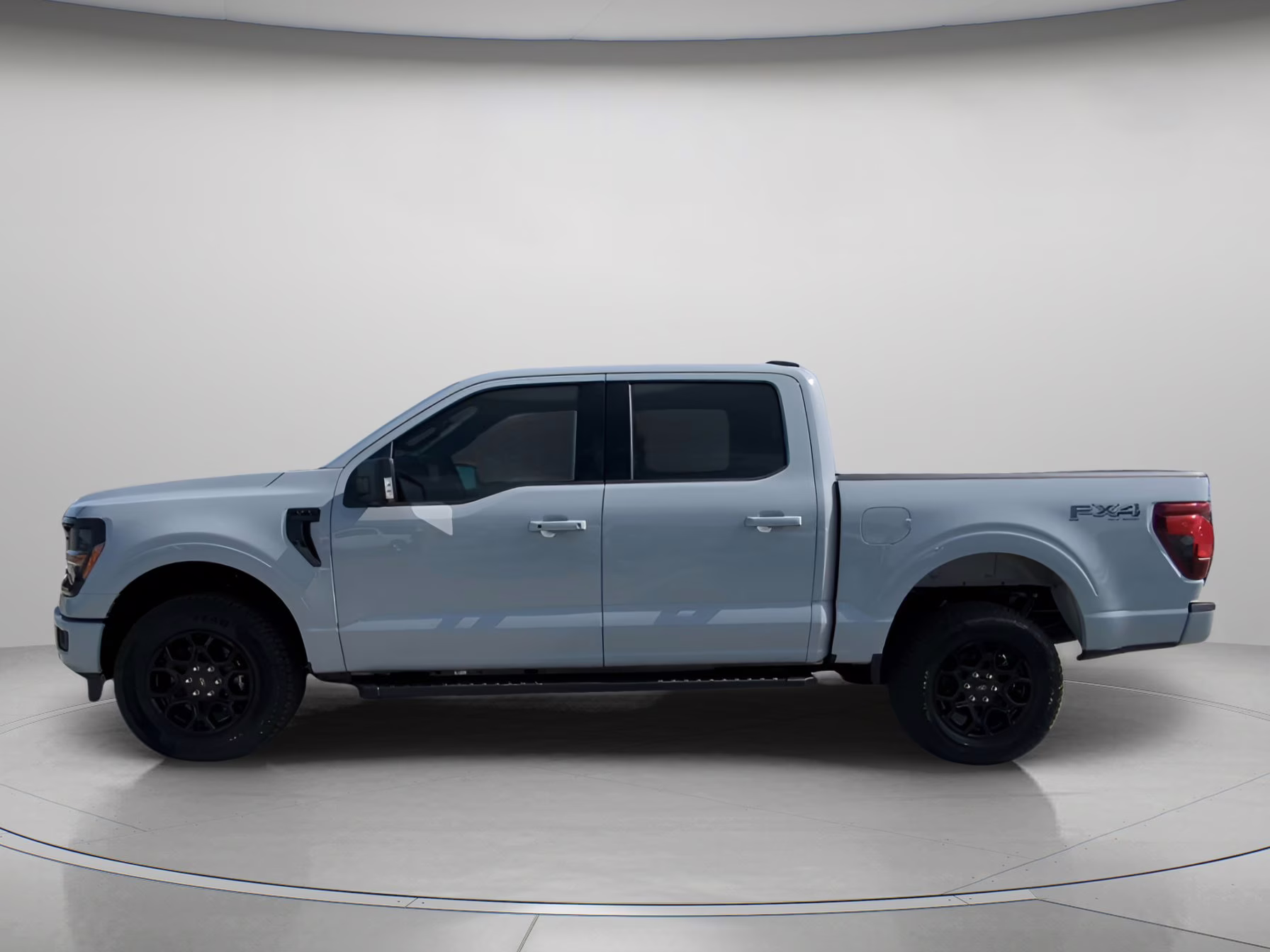 2026 Avalanche Ford F-150 XLT Crew Cab Pickup 4X4 Truck