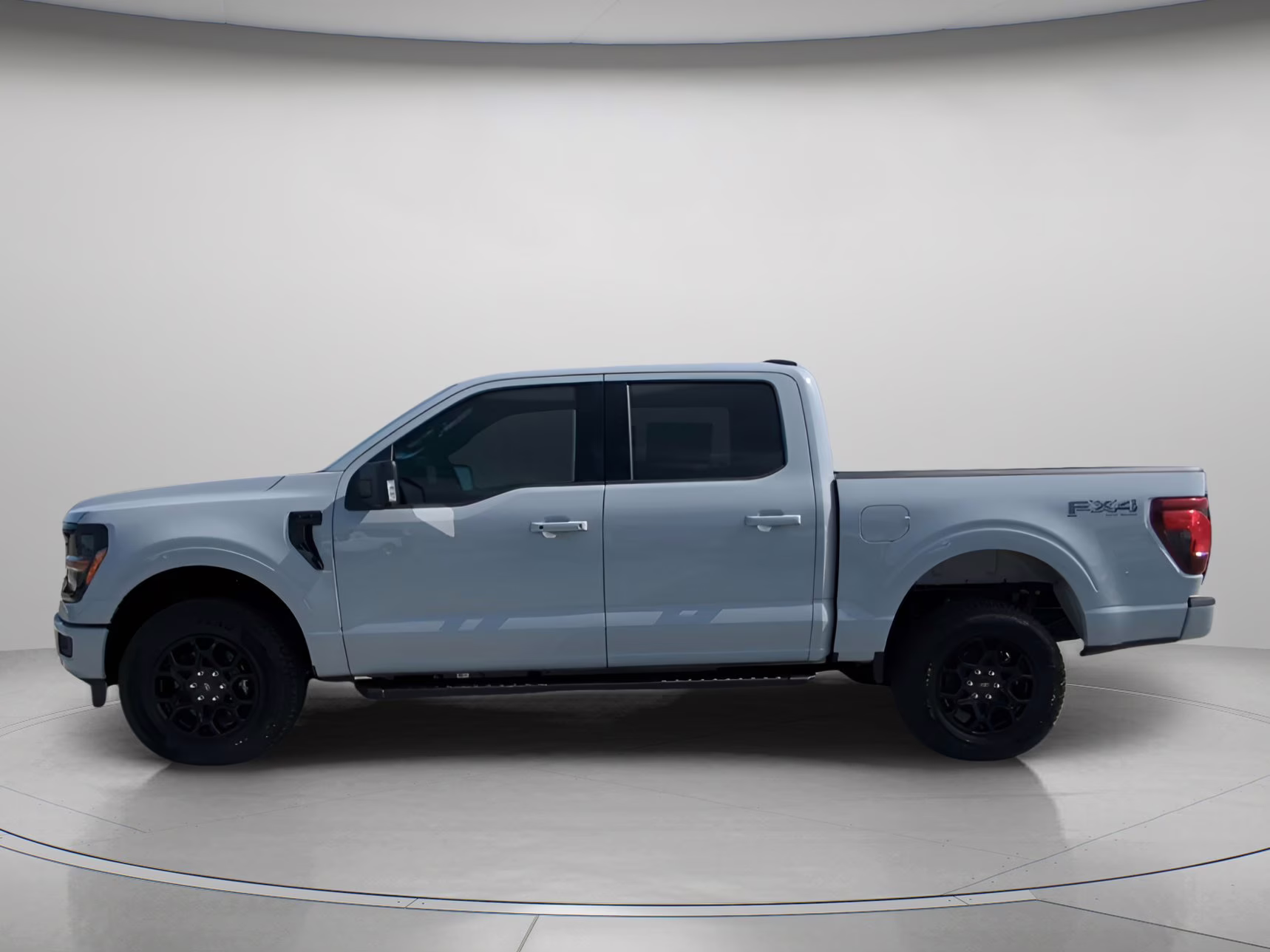 2026 Avalanche Ford F-150 XLT Crew Cab Pickup 4X4 Truck