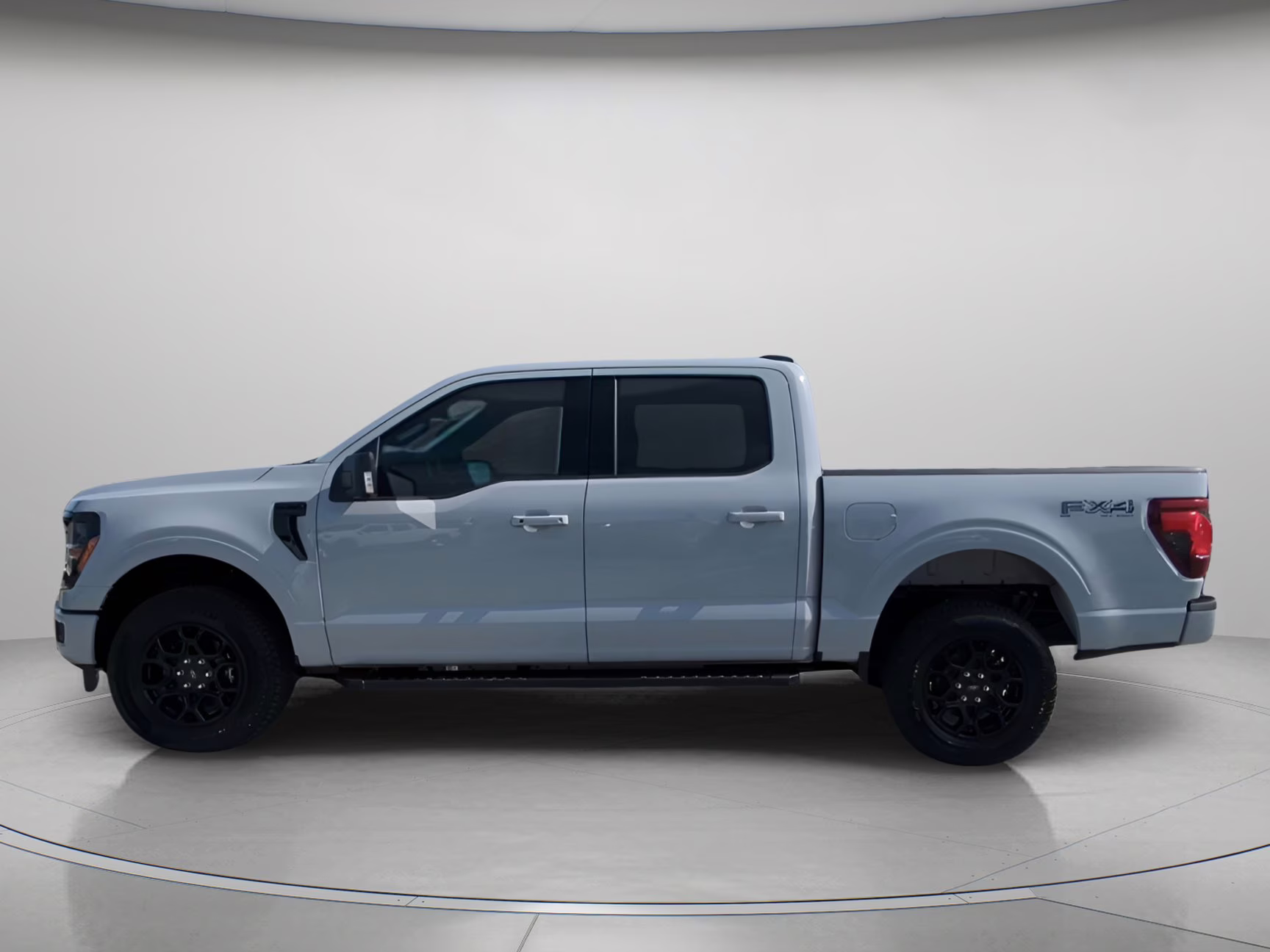 2026 Avalanche Ford F-150 XLT Crew Cab Pickup 4X4 Truck