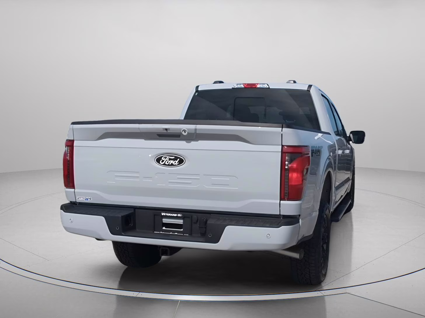 2026 Avalanche Ford F-150 XLT Crew Cab Pickup 4X4 Truck