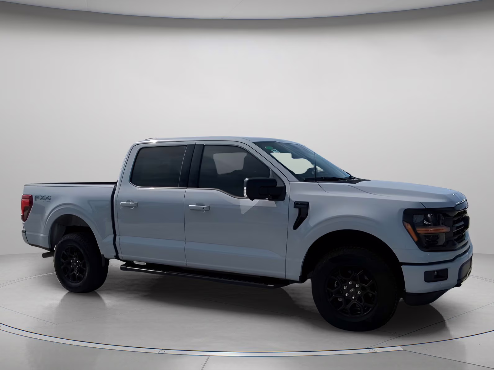 2026 Avalanche Ford F-150 XLT Crew Cab Pickup 4X4 Truck