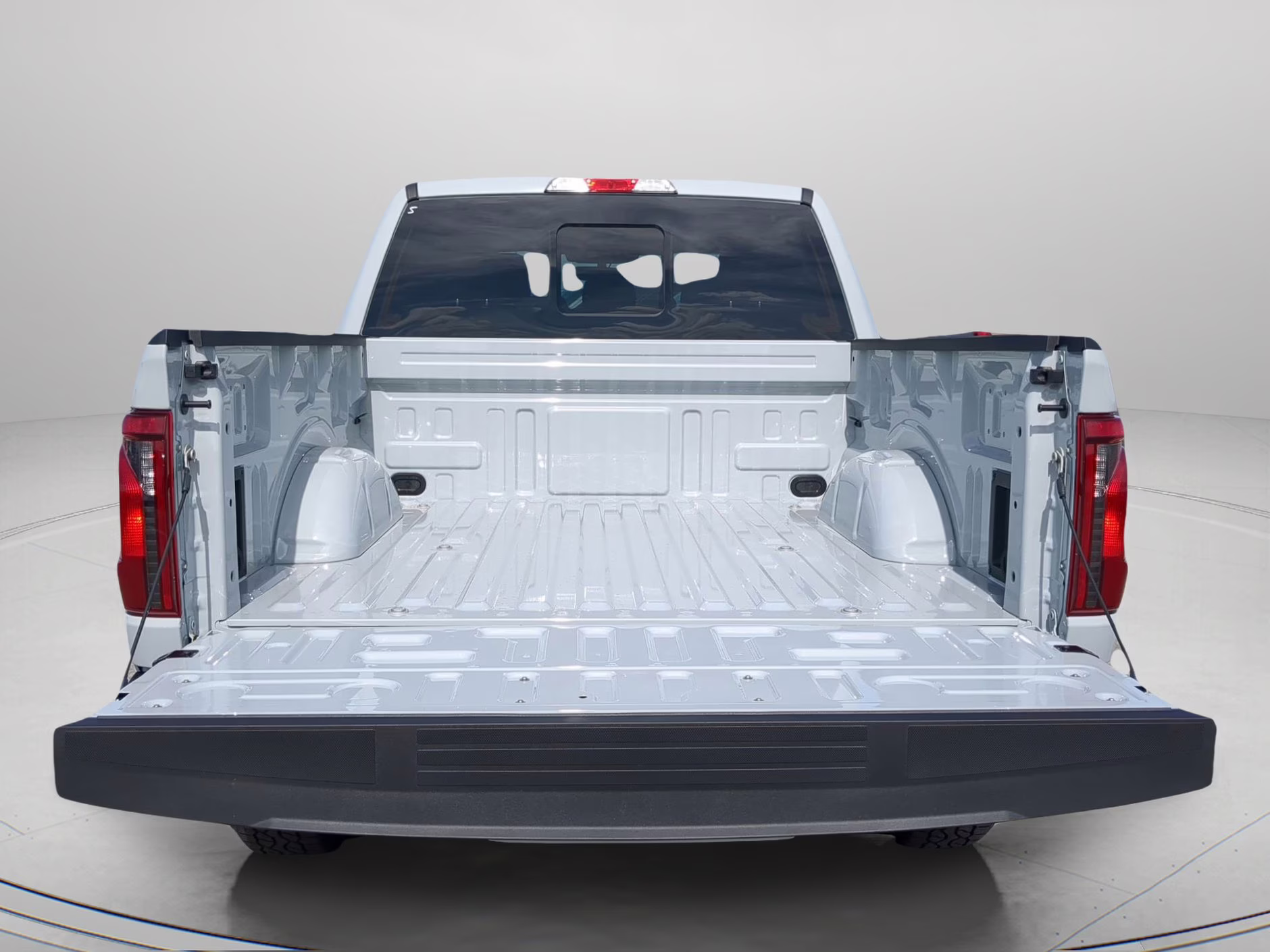 2026 Avalanche Ford F-150 XLT Crew Cab Pickup 4X4 Truck