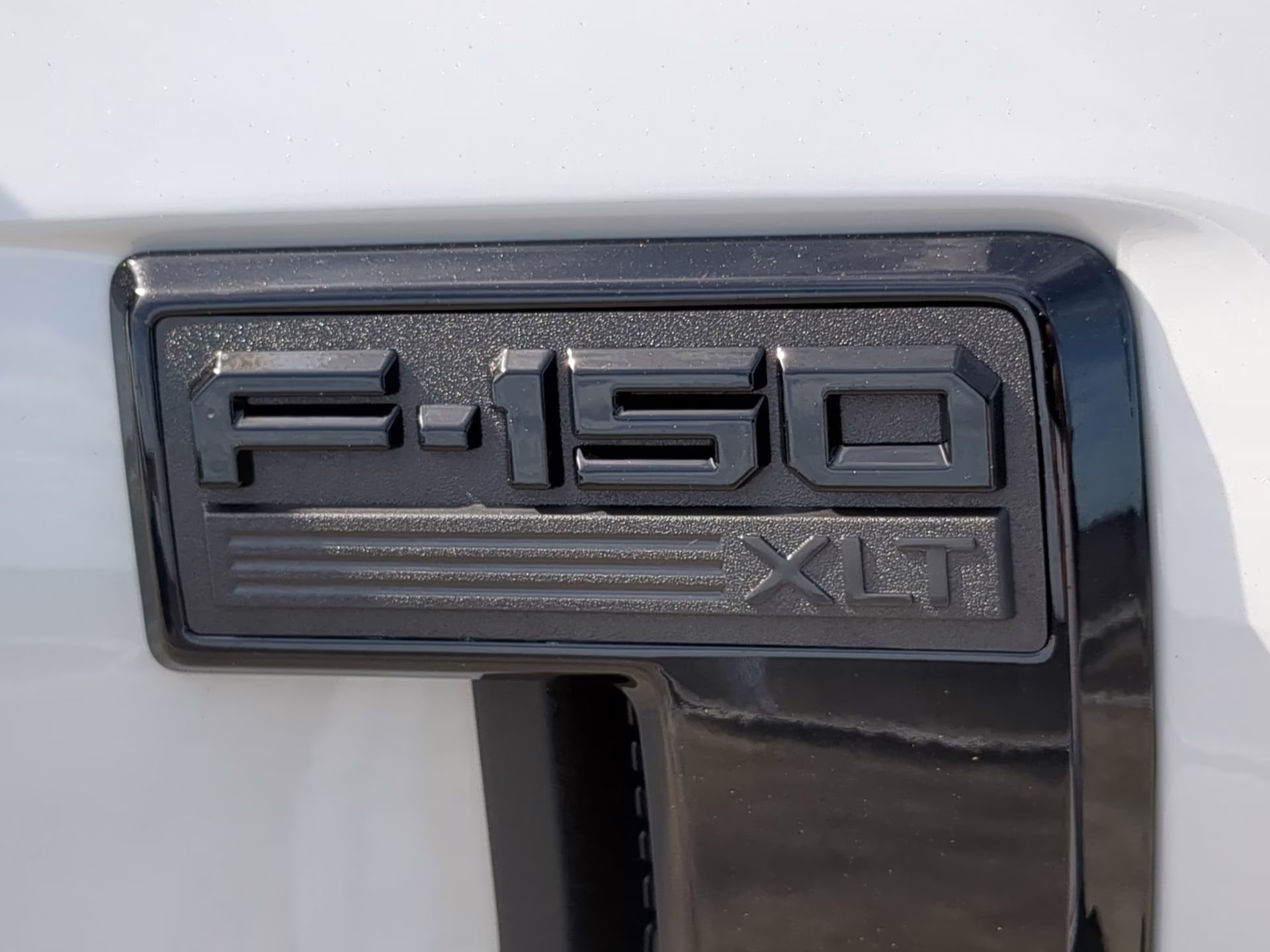 2026 Avalanche Ford F-150 XLT Crew Cab Pickup 4X4 Truck