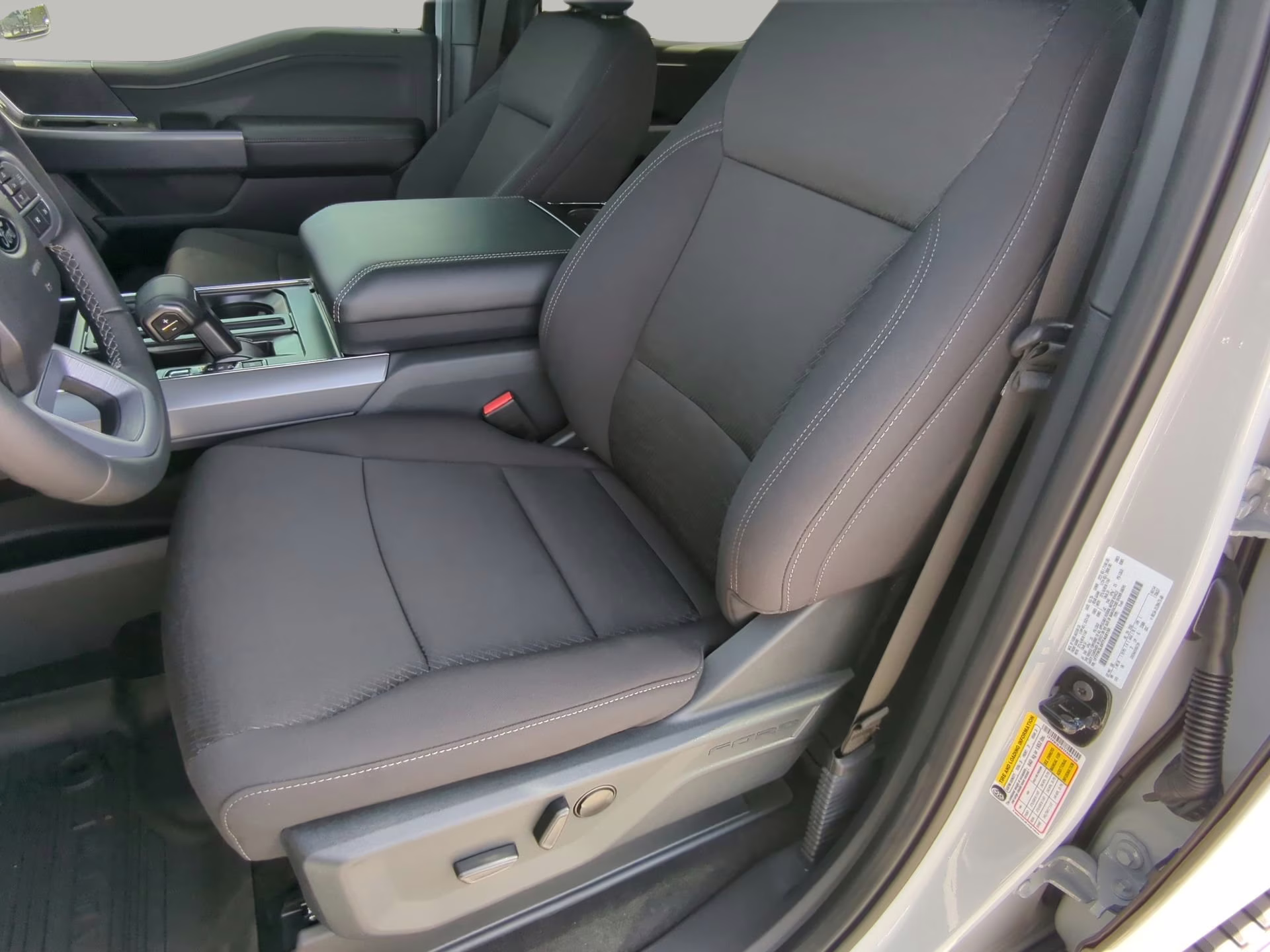 2026 Avalanche Ford F-150 XLT Crew Cab Pickup 4X4 Truck