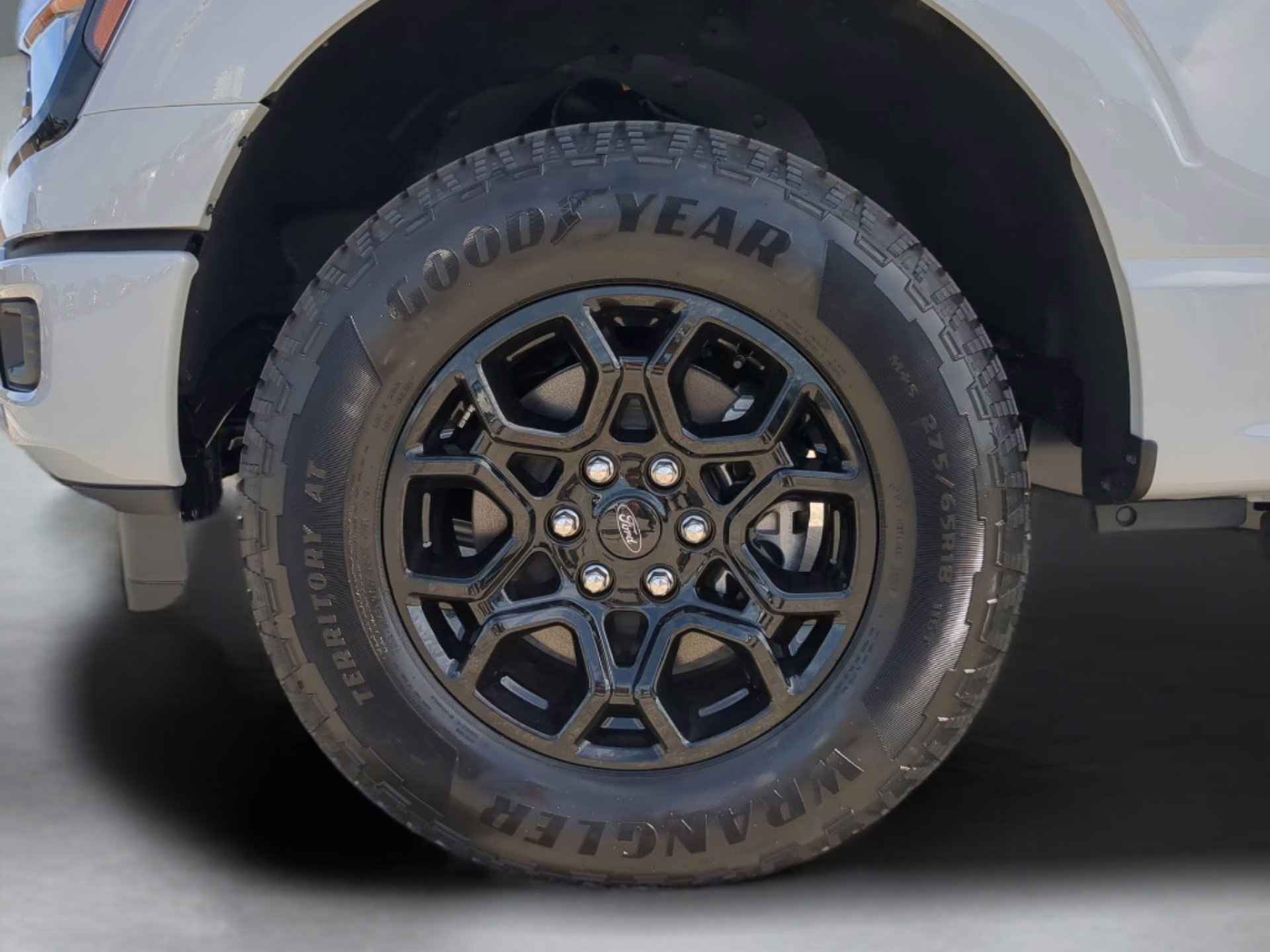 2026 Avalanche Ford F-150 XLT Crew Cab Pickup 4X4 Truck