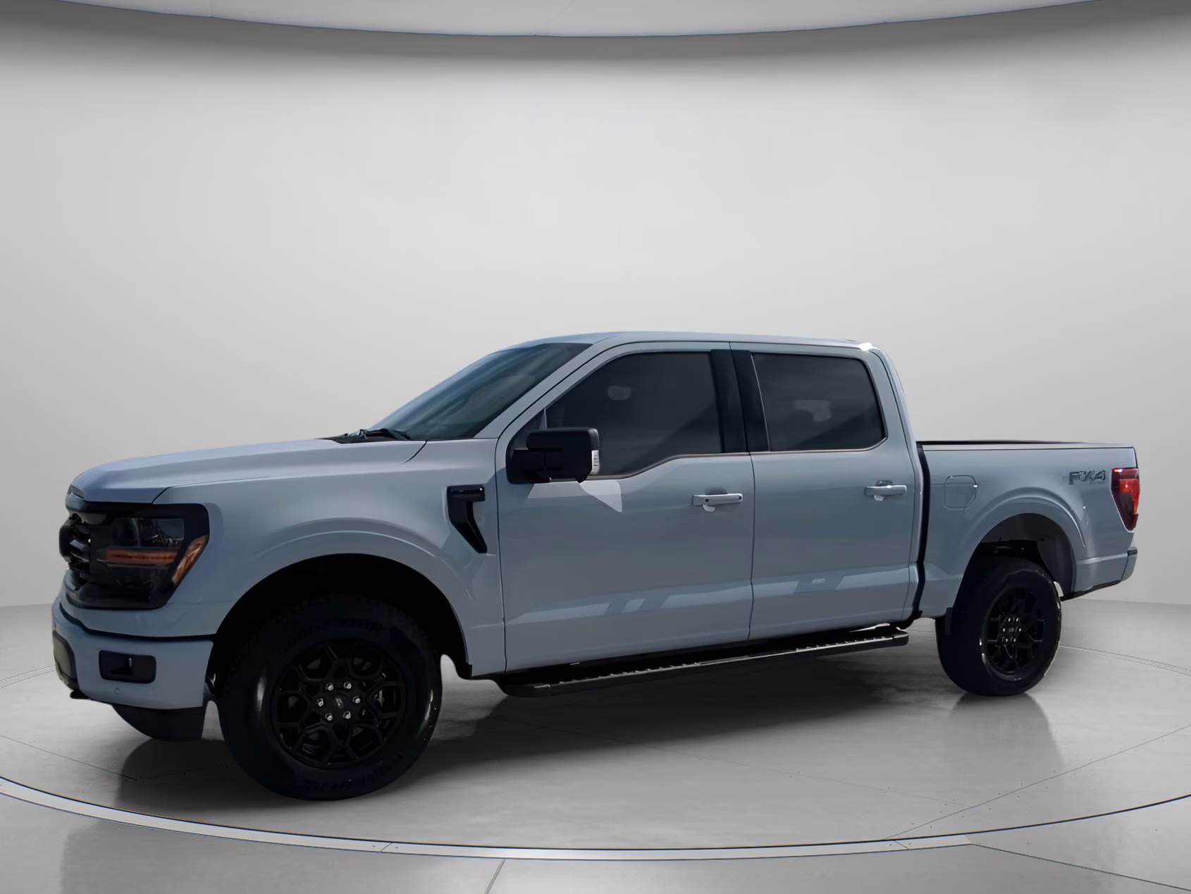 2026 Avalanche Ford F-150 XLT Crew Cab Pickup 4X4 Truck