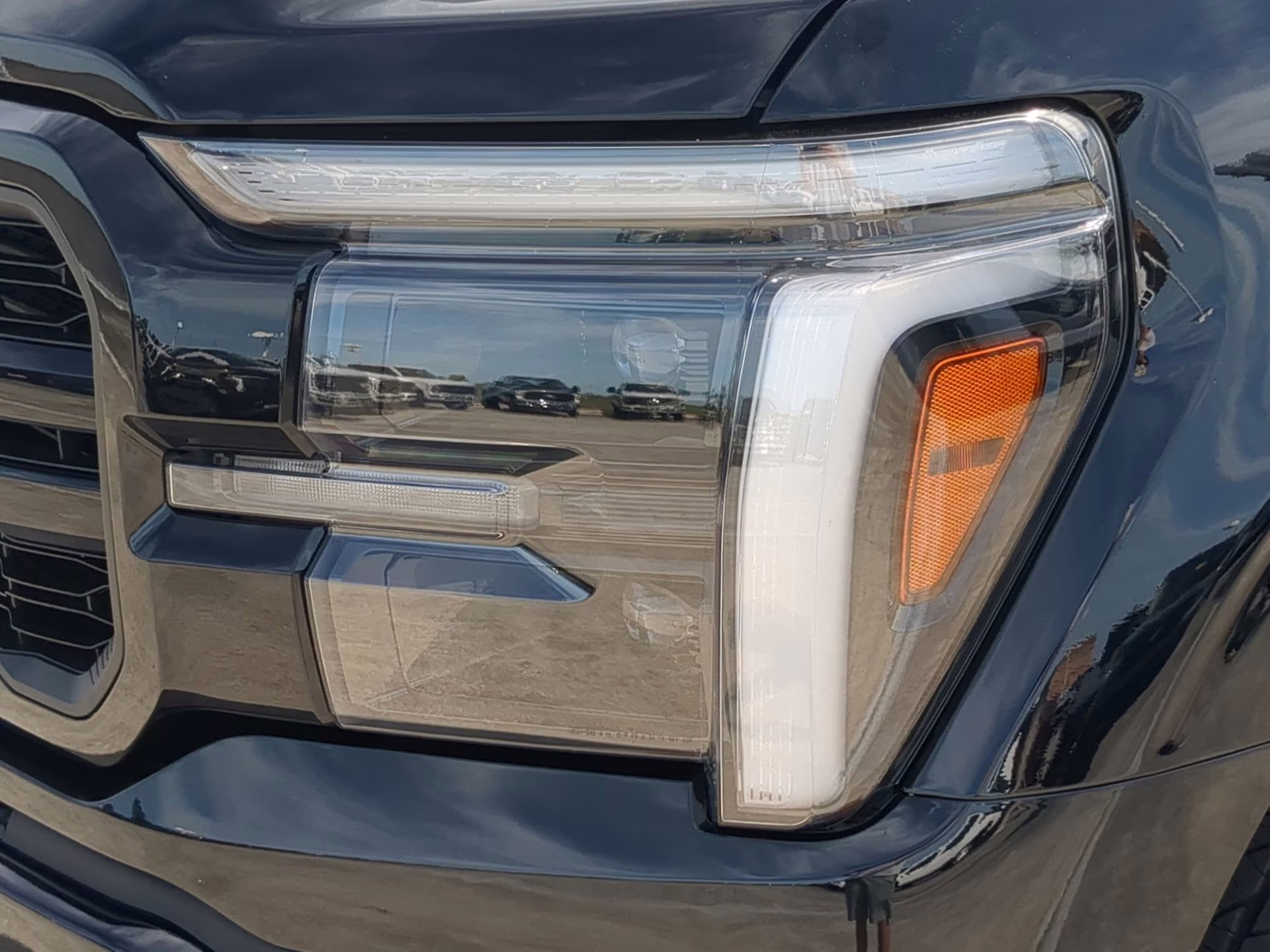 2026 Agate Black Metallic Ford F-150 LARIAT Crew Cab Pickup 4X4 Truck