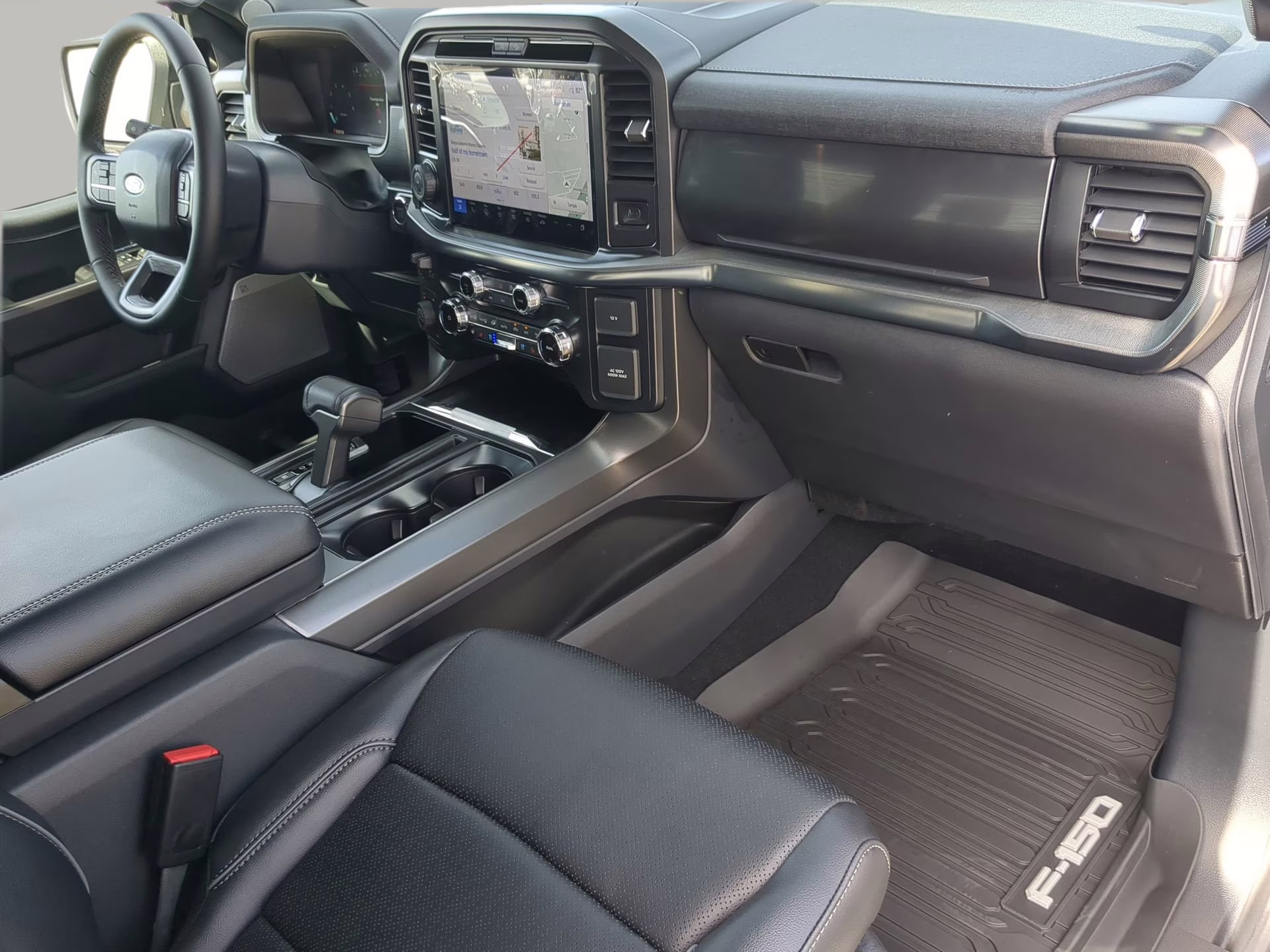 2026 Agate Black Metallic Ford F-150 LARIAT Crew Cab Pickup 4X4 Truck